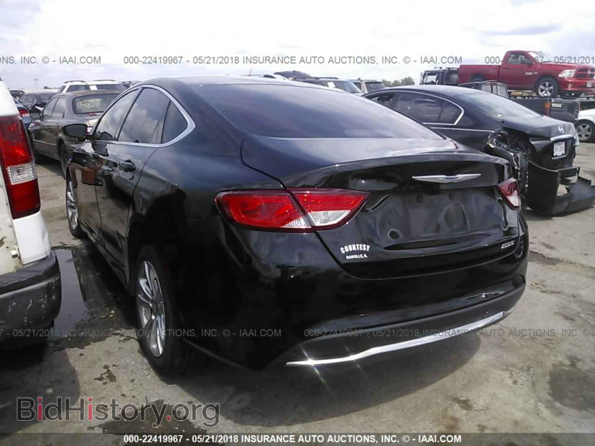 2016 Chrysler 200 - VIN: 1C3CCCAB9GN132651 - Photo 3