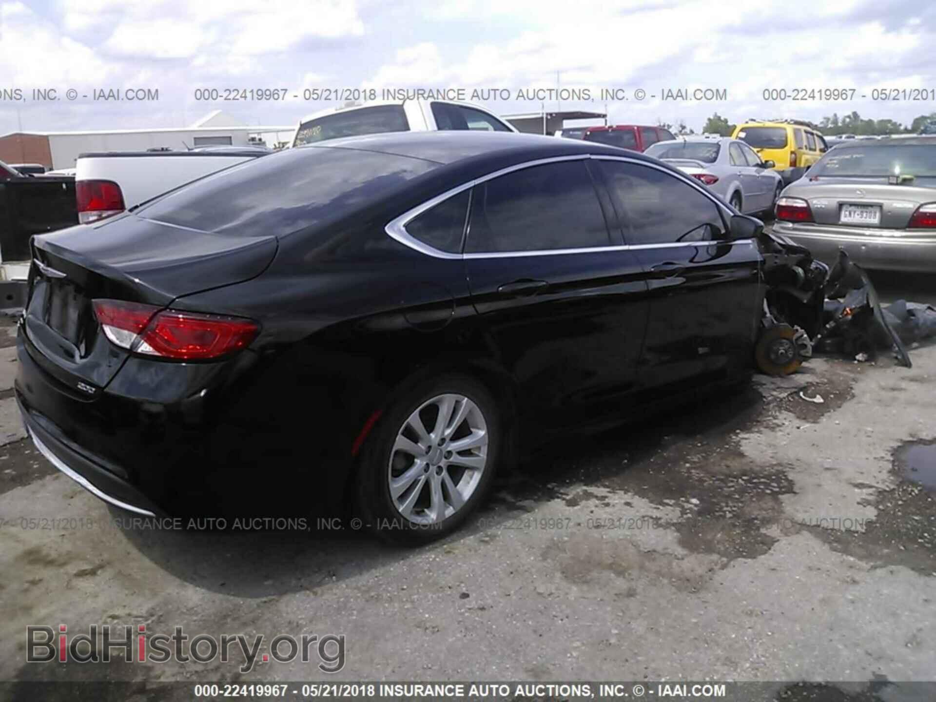 2016 Chrysler 200 - VIN: 1C3CCCAB9GN132651 - Photo 4