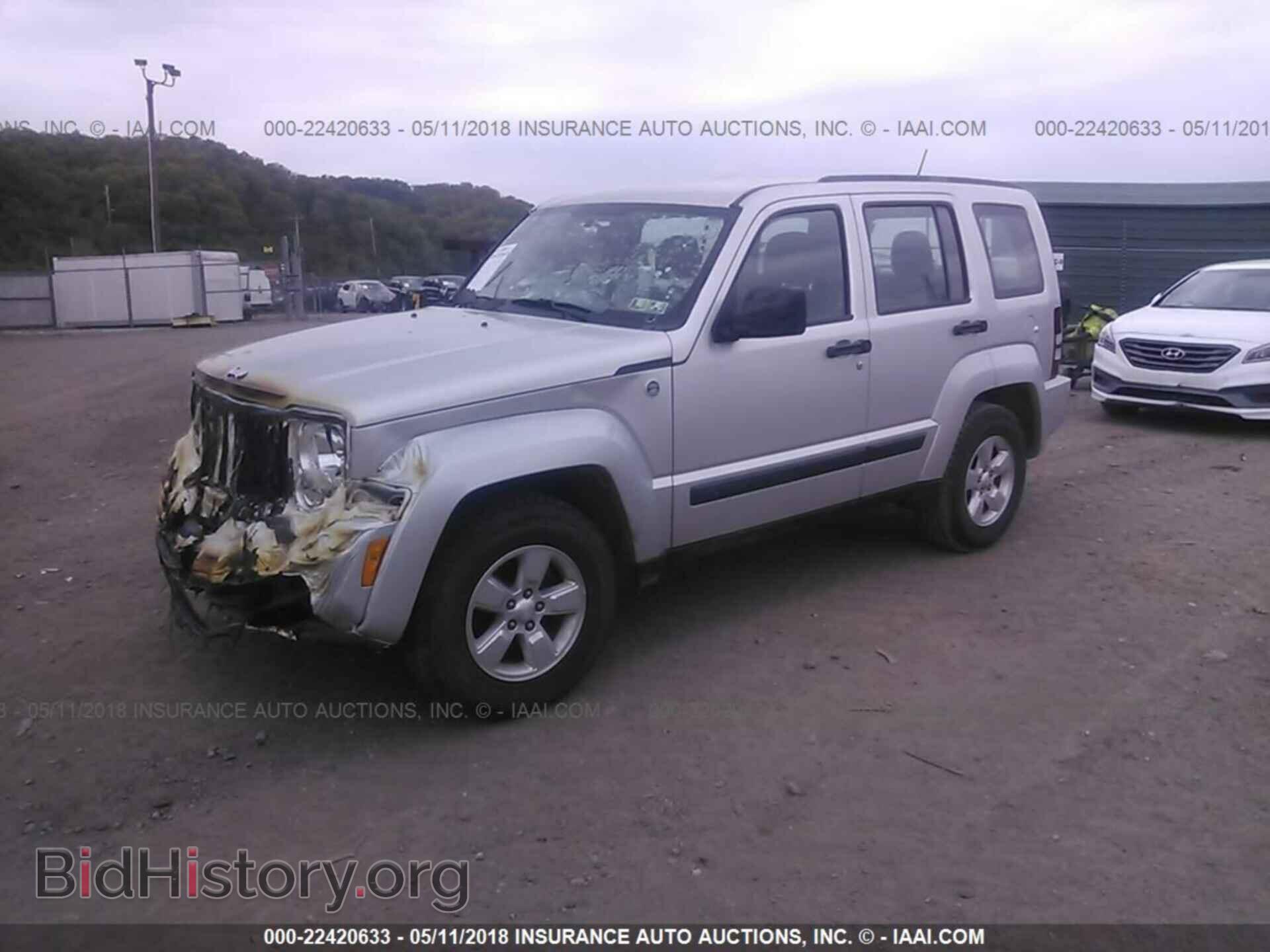 2012 Jeep Liberty - VIN: 1C4PJMAK1CW100502 - Фото 2