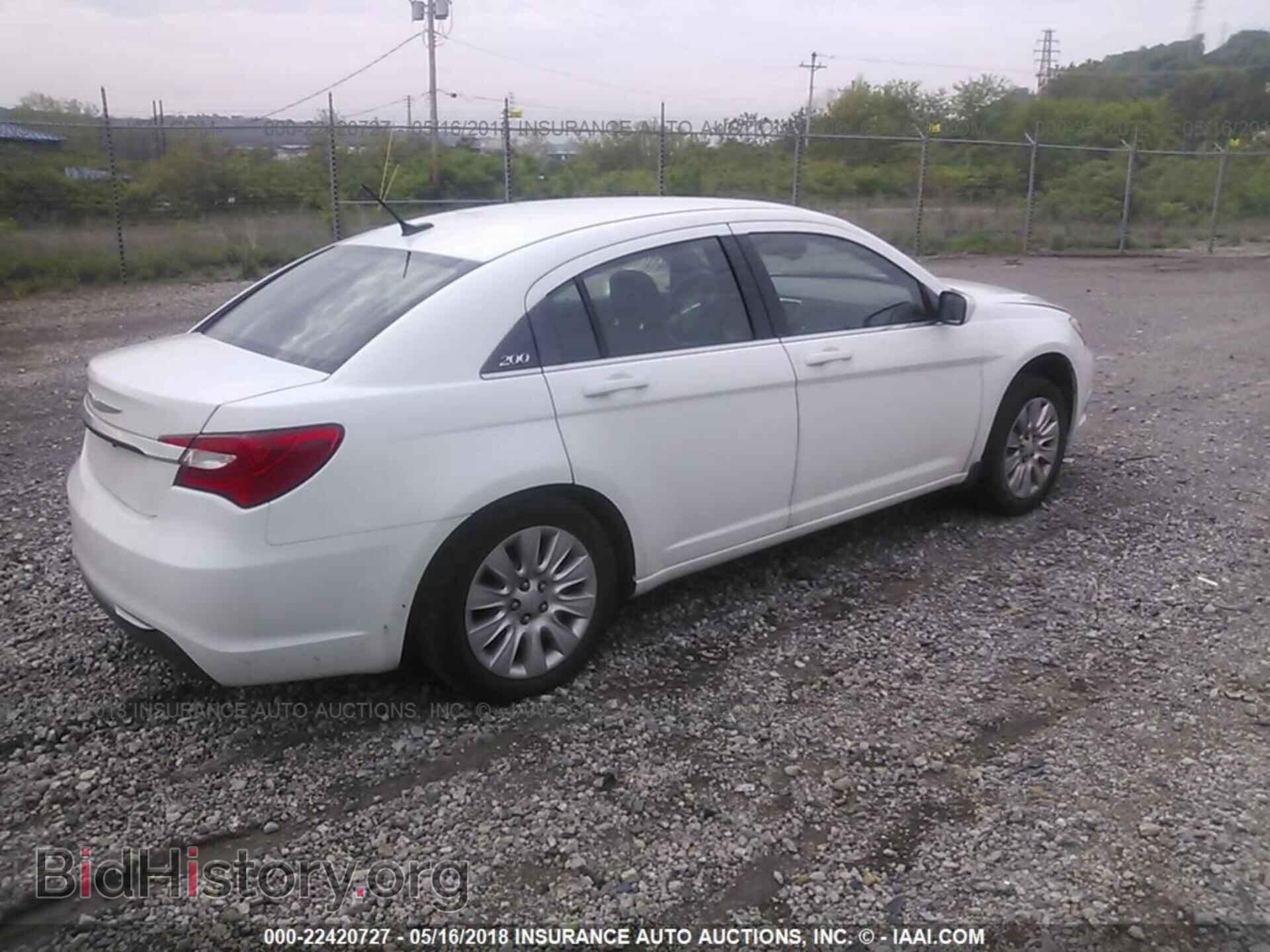 2013 Chrysler 200 - VIN: 1C3CCBABXDN624126 - Photo 4