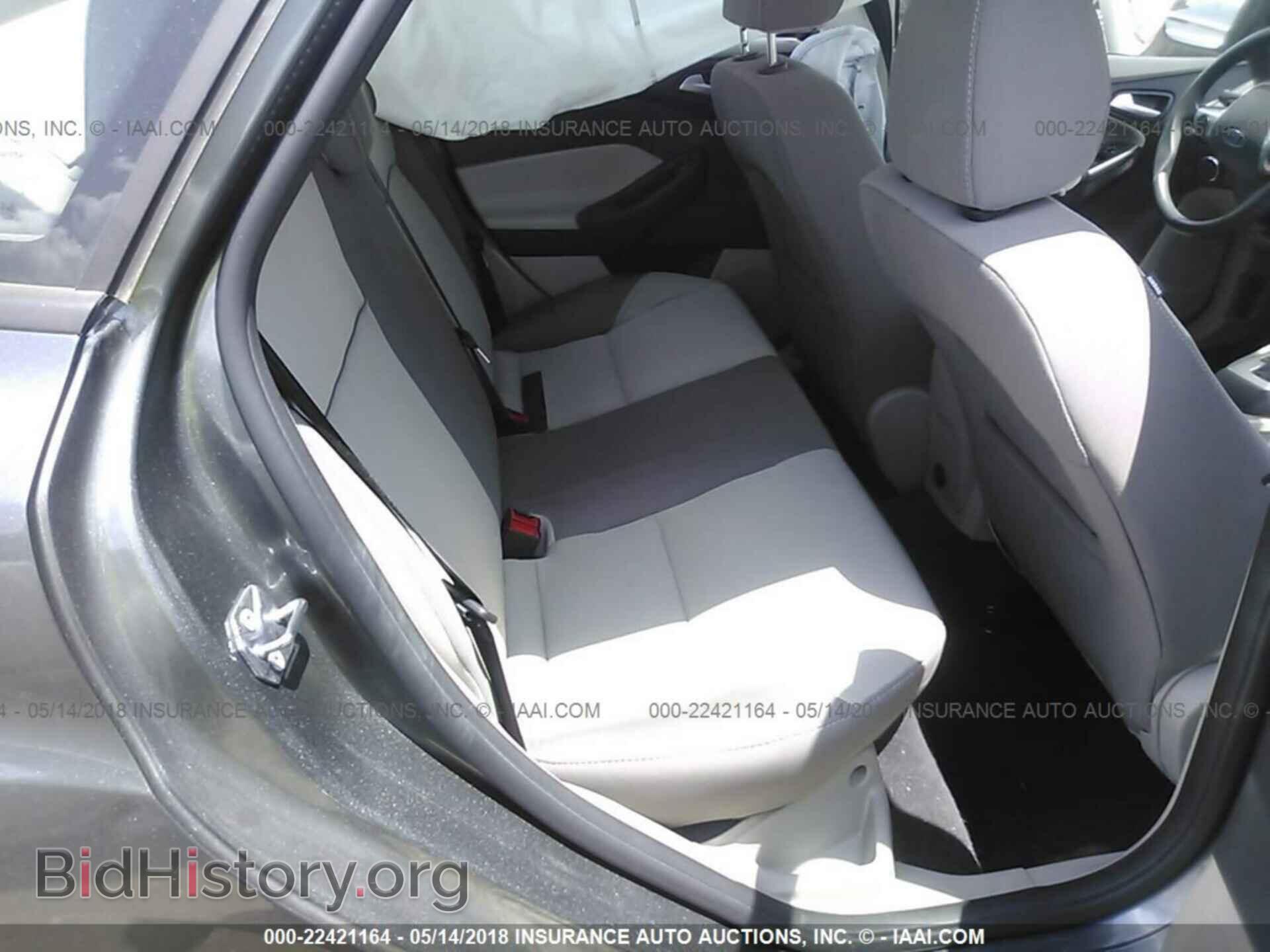 2014 Ford Focus - VIN: 1FADP3F29EL457859 - Photo 8