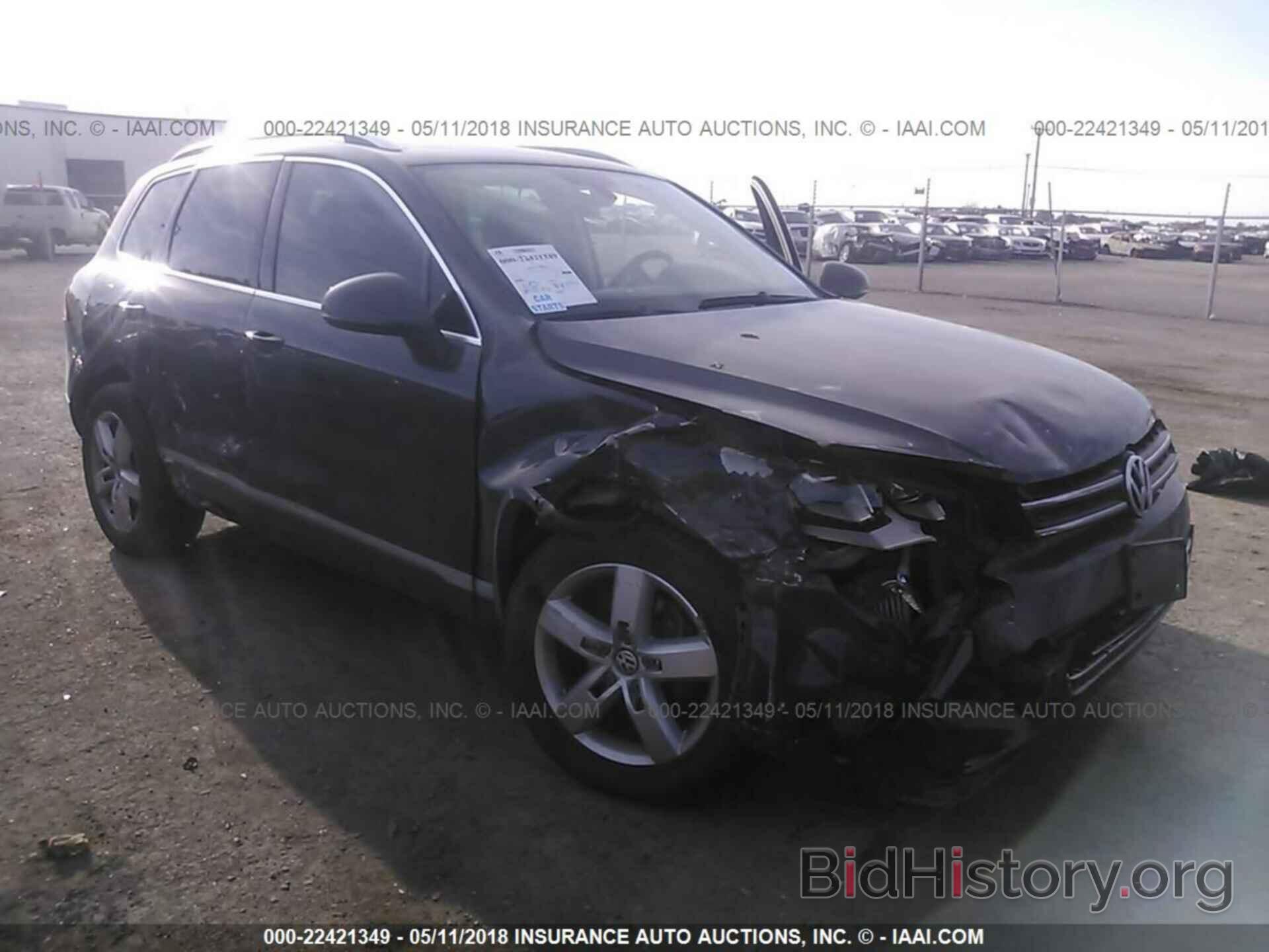 Photo WVGEK9BP0CD006677 - Volkswagen Touareg 2012