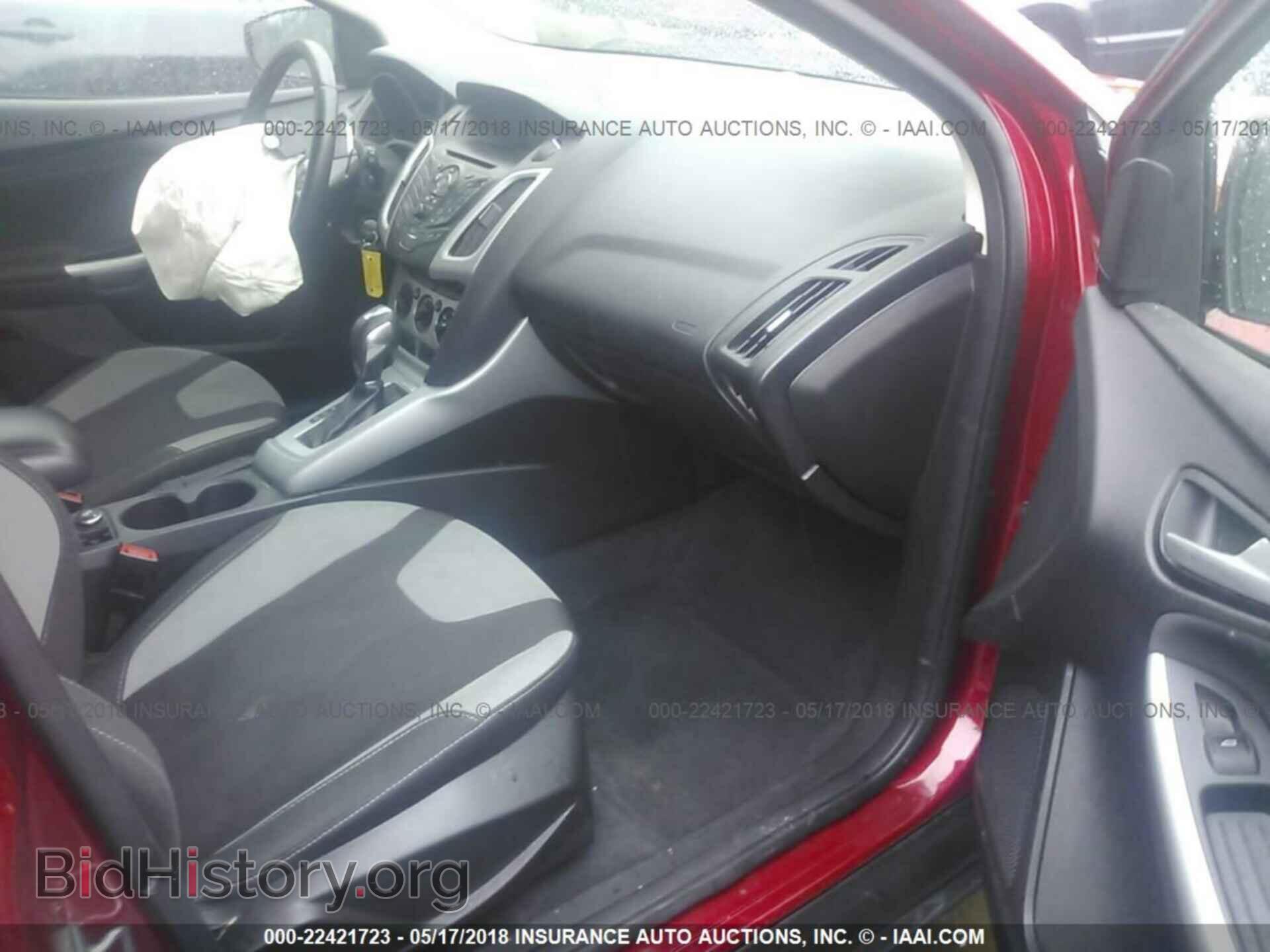 2012 Ford Focus - VIN: 1FAHP3K20CL442333 - Photo 5
