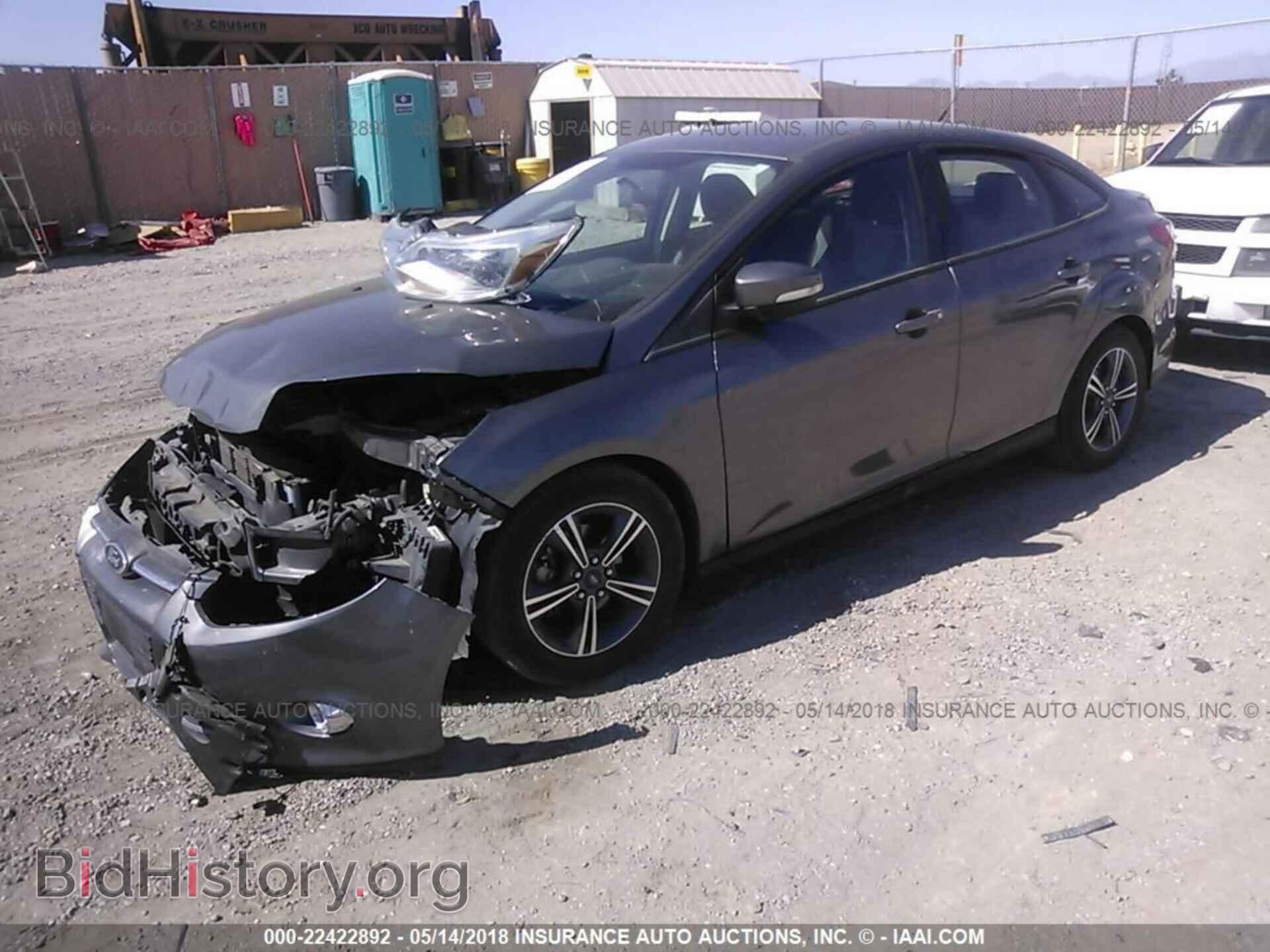 2014 Ford Focus - VIN: 1FADP3F23EL330444 - Photo 2