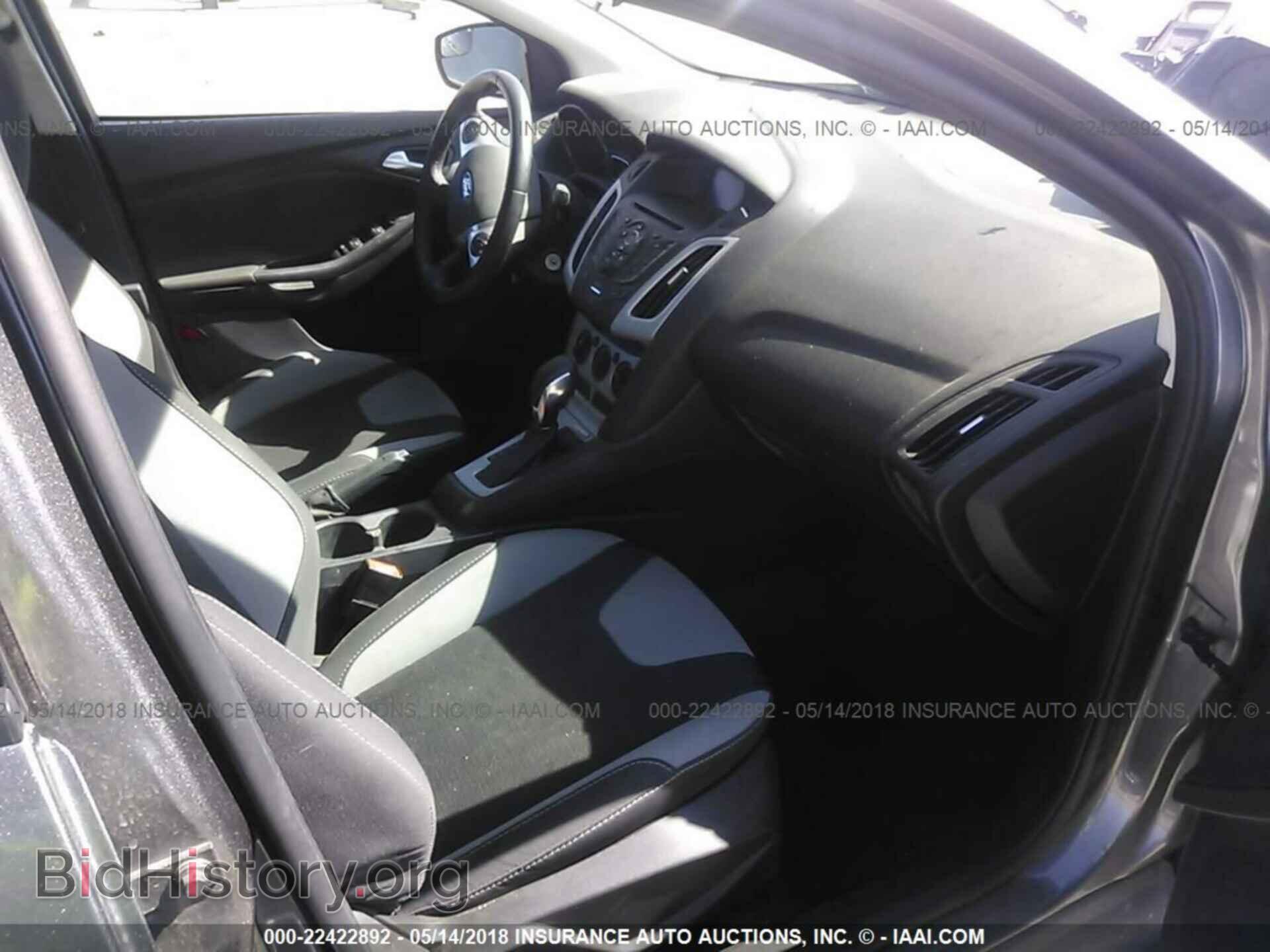 2014 Ford Focus - VIN: 1FADP3F23EL330444 - Photo 5