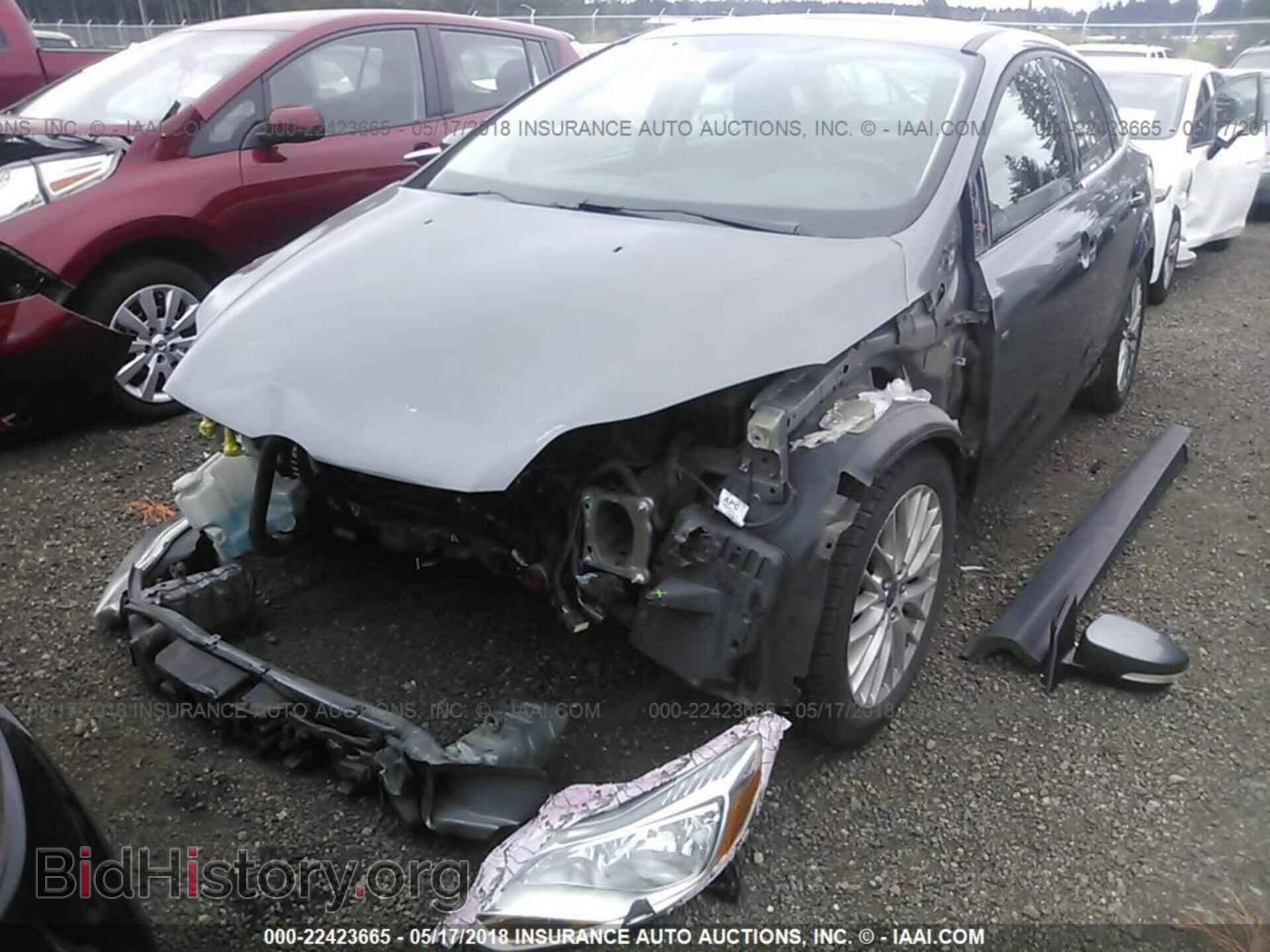 2012 Ford Focus - VIN: 1FAHP3H21CL190177 - Photo 2