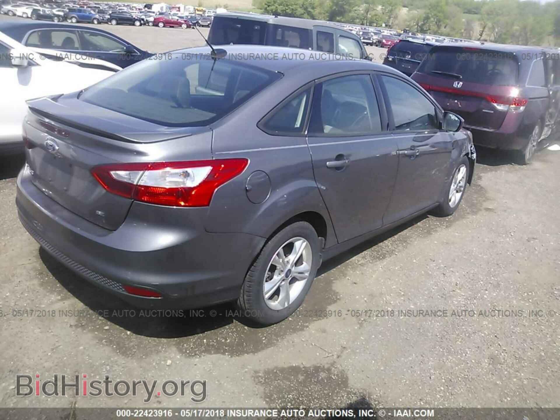 2012 Ford Focus - VIN: 1FAHP3F27CL166498 - Photo 4