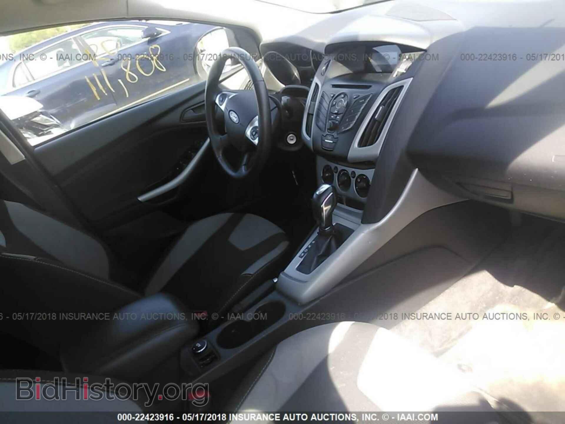 2012 Ford Focus - VIN: 1FAHP3F27CL166498 - Photo 5