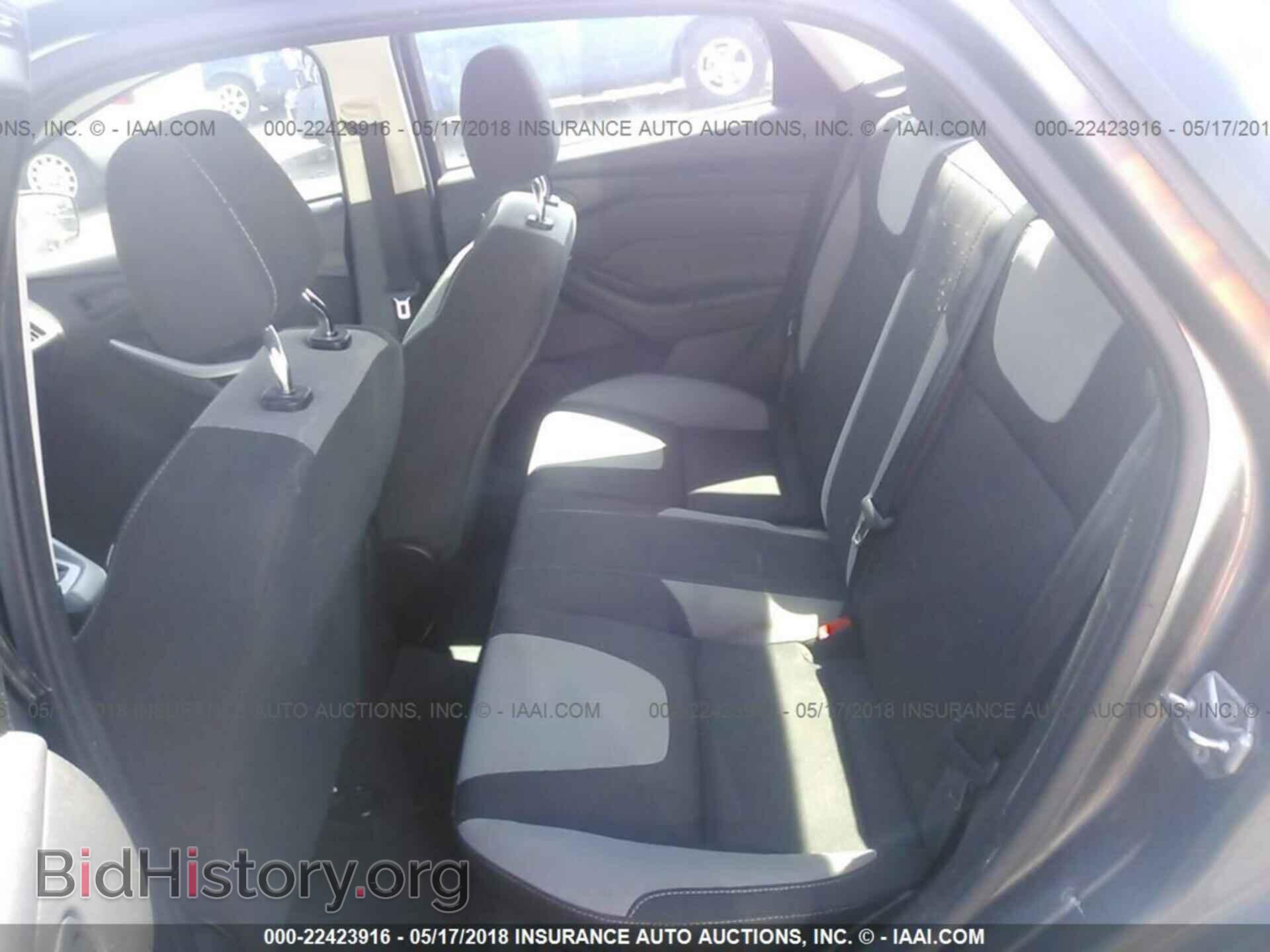 2012 Ford Focus - VIN: 1FAHP3F27CL166498 - Photo 8