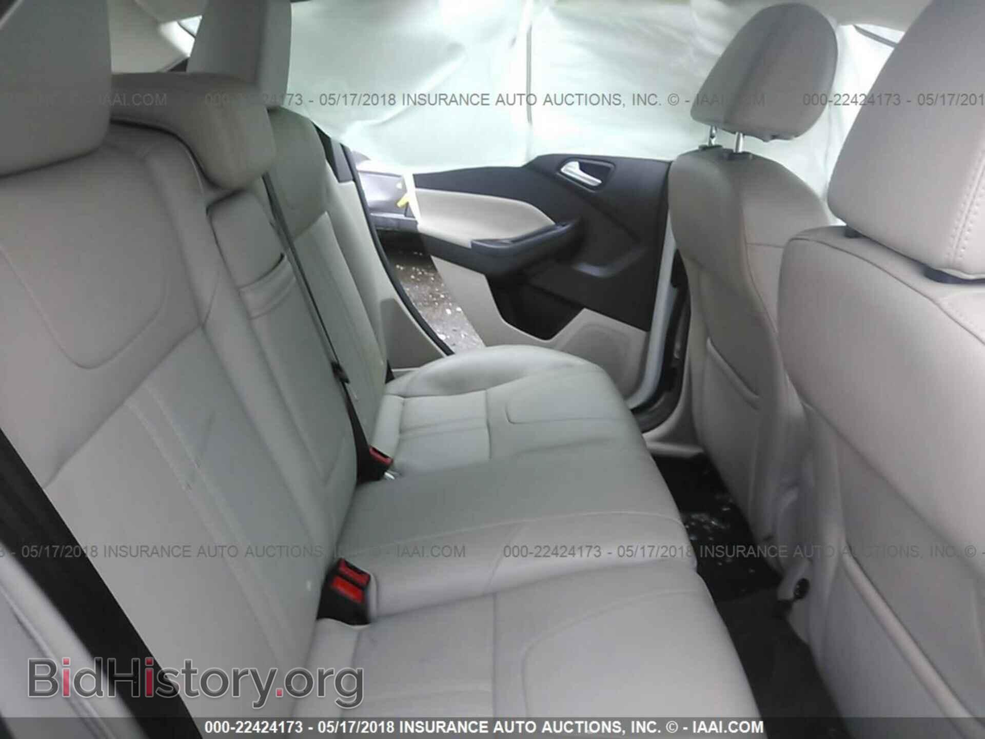 2012 Ford Focus - VIN: 1FAHP3M28CL474704 - Photo 8