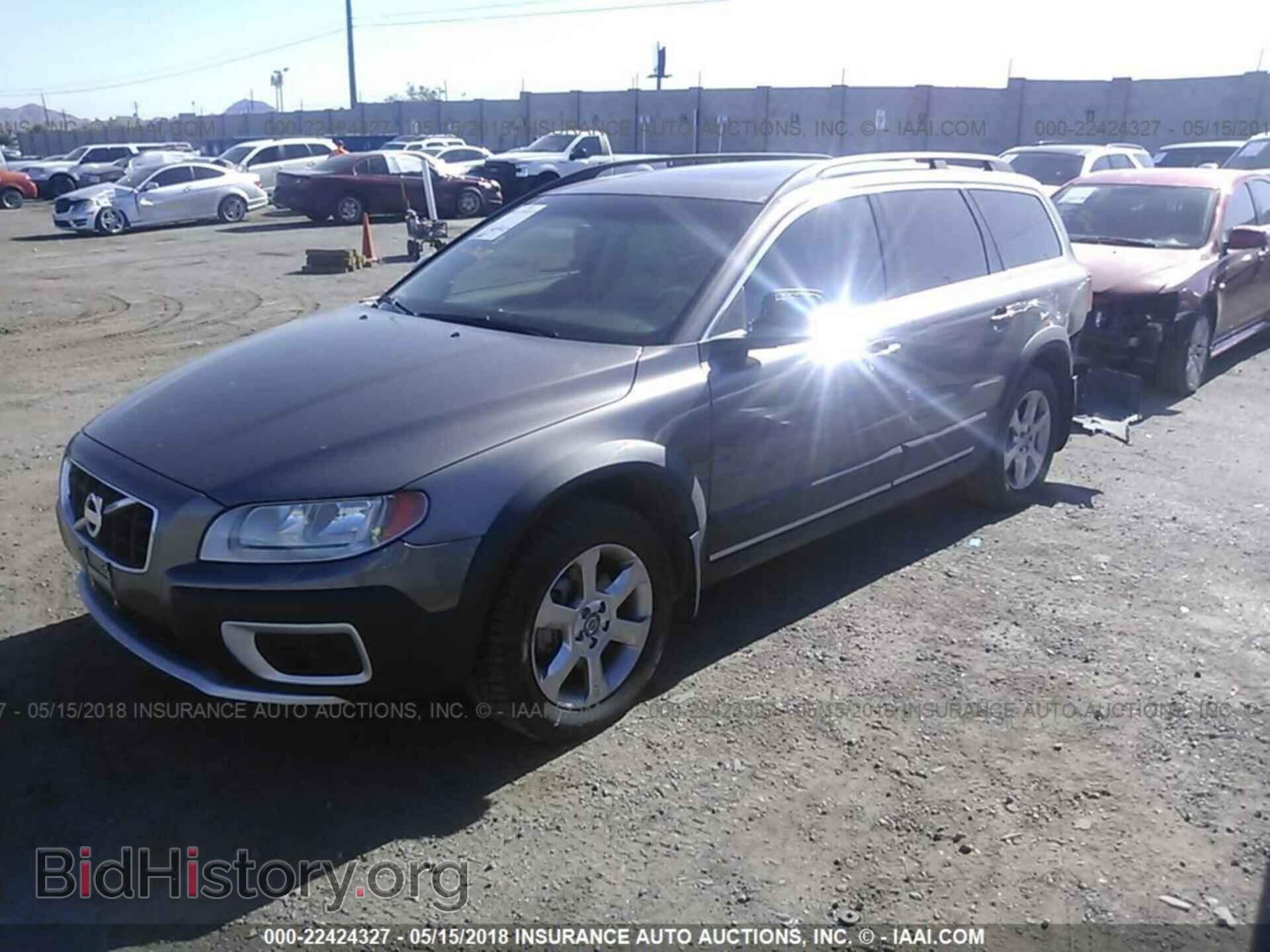 2011 Volvo Xc70 - VIN: YV4952BL5B1096780 - Фото 2