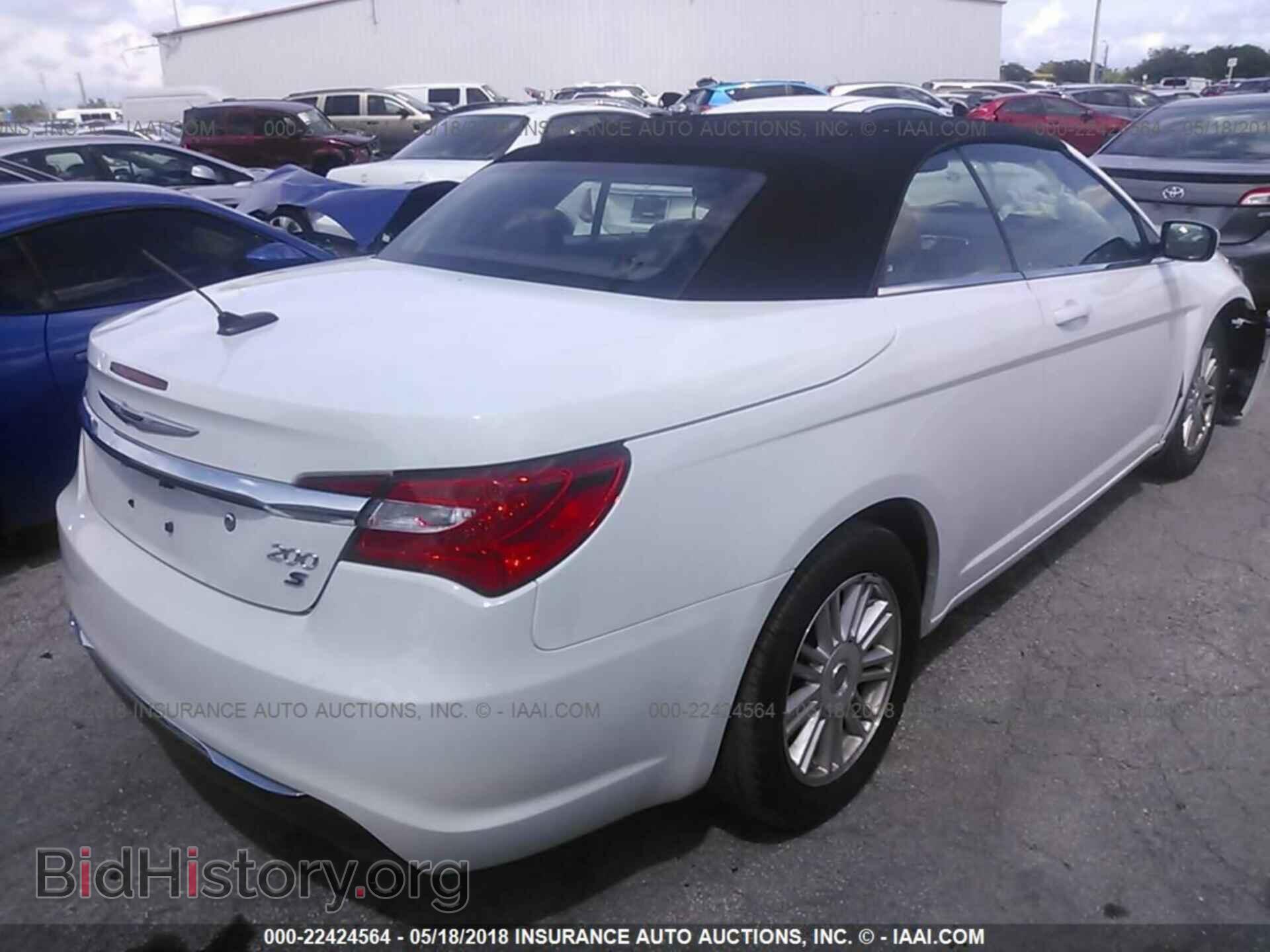 2013 Chrysler 200 - VIN: 1C3BCBGG7DN712047 - Photo 4