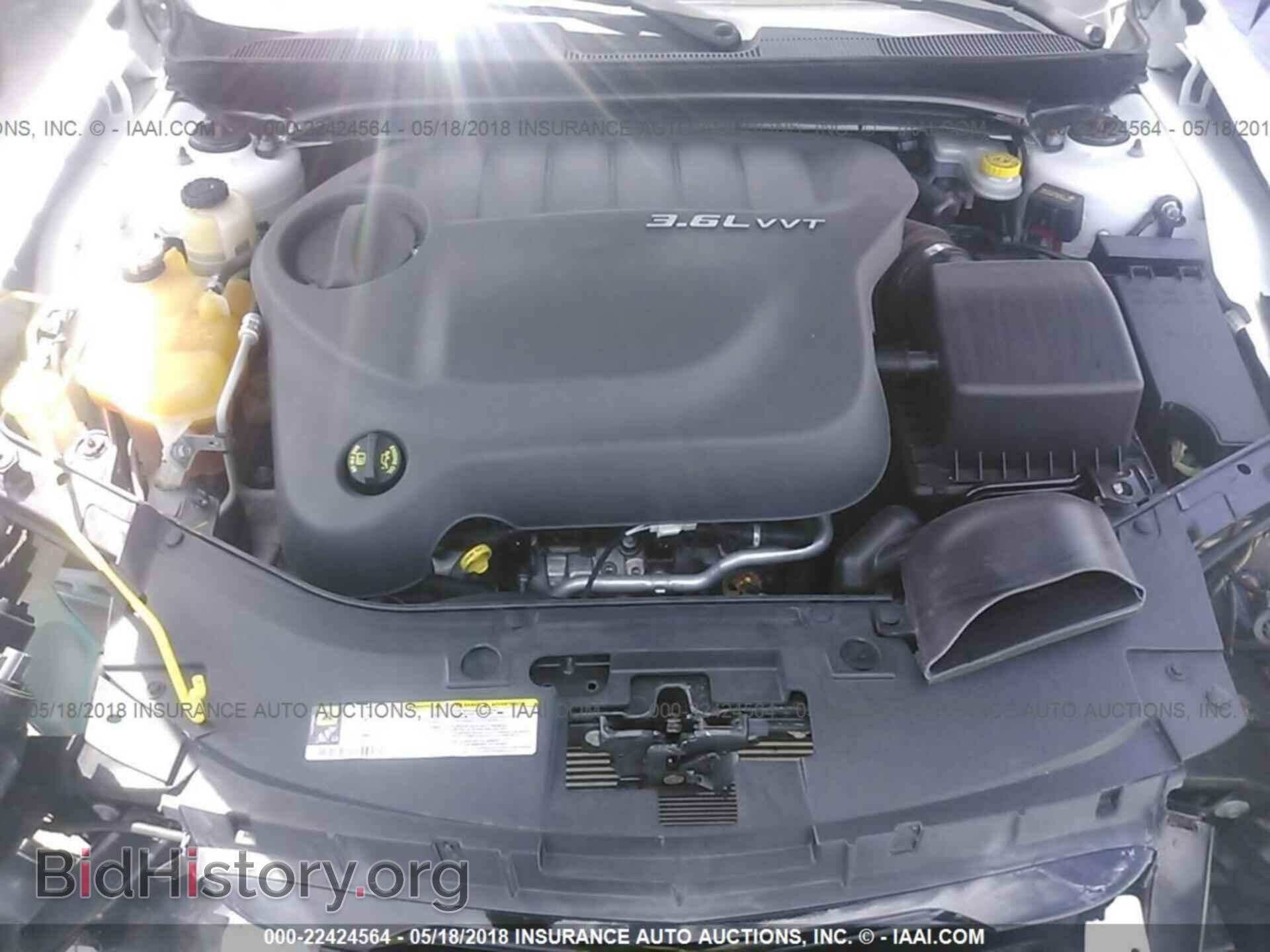 2013 Chrysler 200 - VIN: 1C3BCBGG7DN712047 - Photo 10