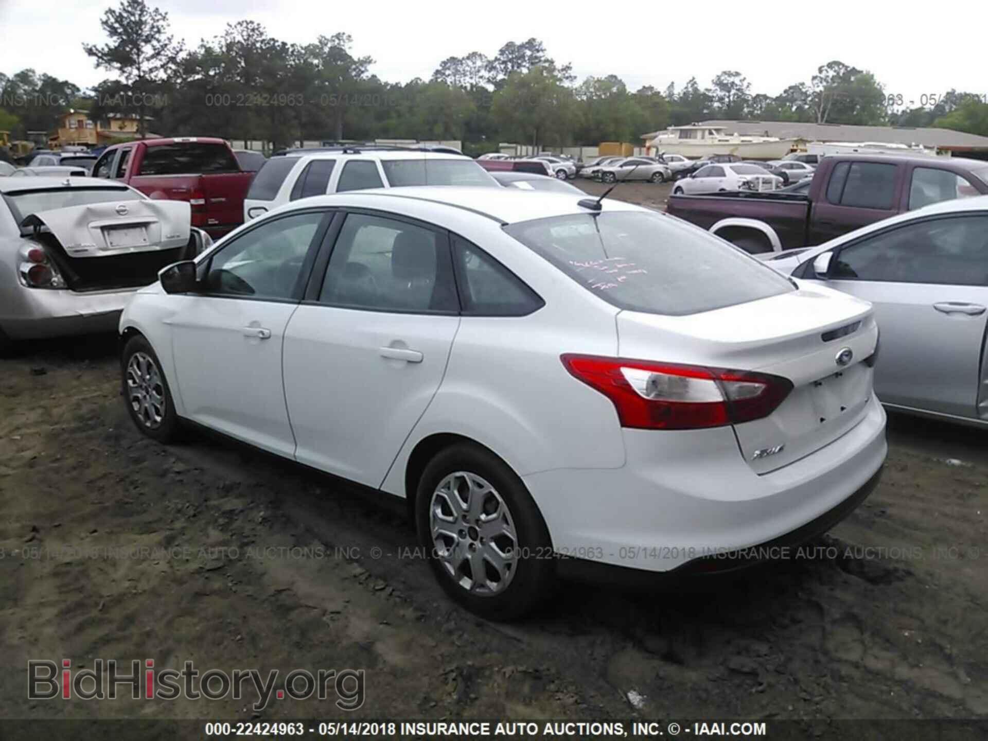 2012 Ford Focus - VIN: 1FAHP3F21CL270775 - Photo 3