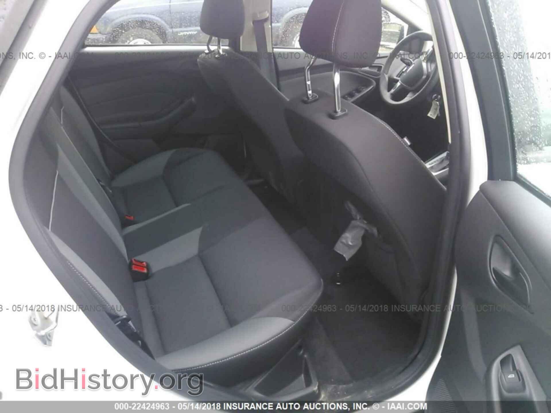 2012 Ford Focus - VIN: 1FAHP3F21CL270775 - Photo 8