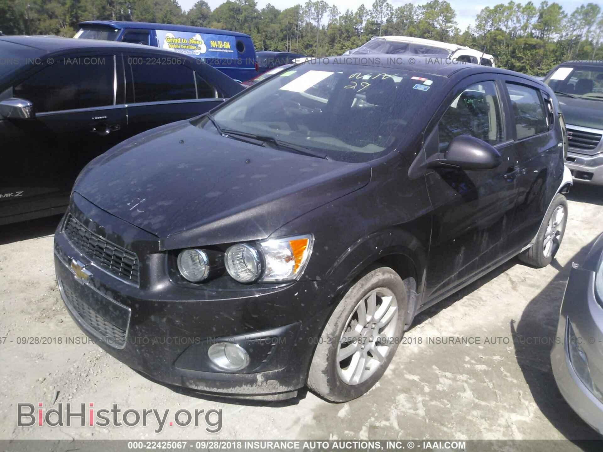 2015 Chevrolet Sonic - VIN: 1G1JD6SH1F4150689 - Photo 2