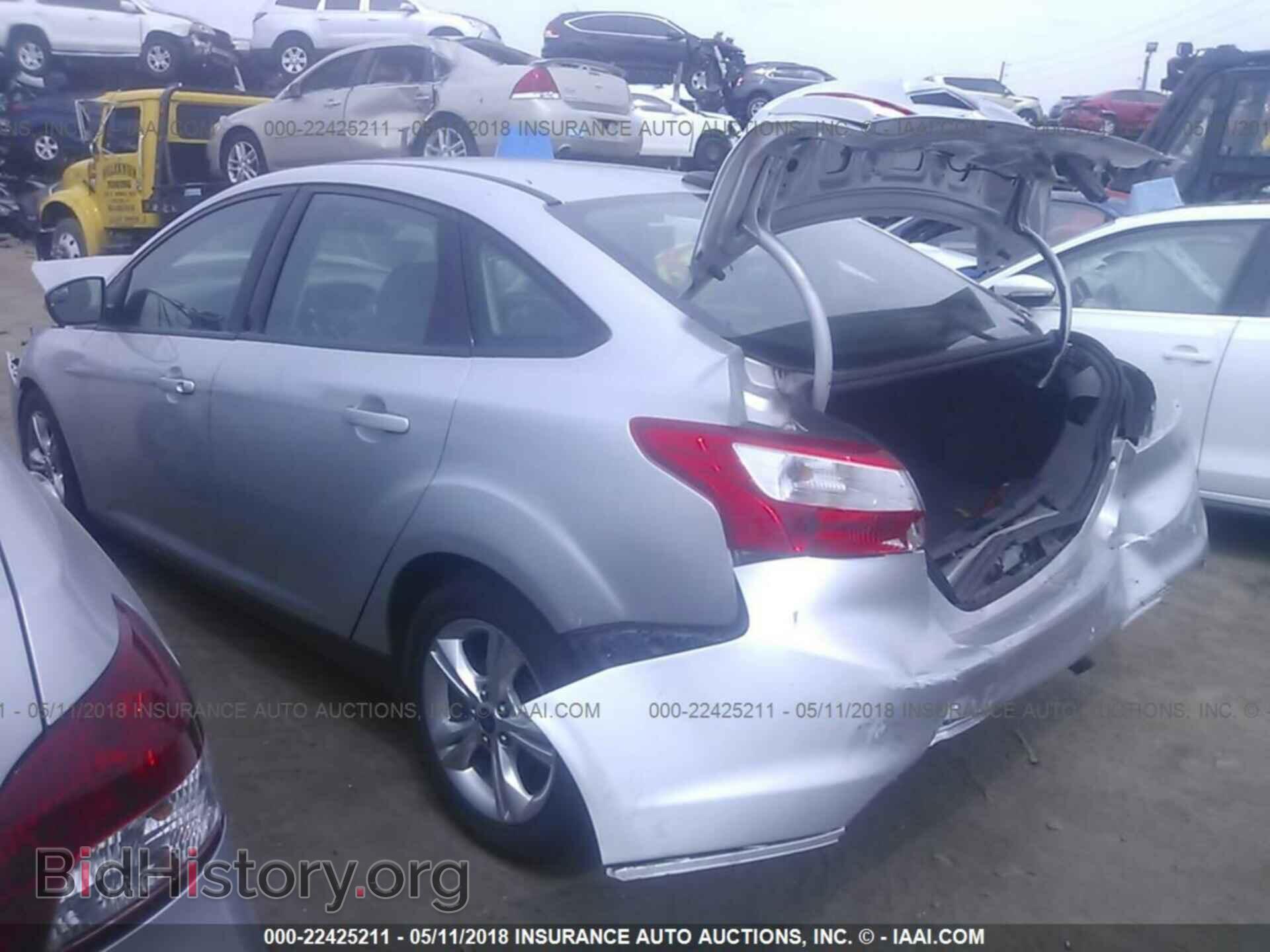 2013 Ford Focus - VIN: 1FADP3F26DL325429 - Photo 3