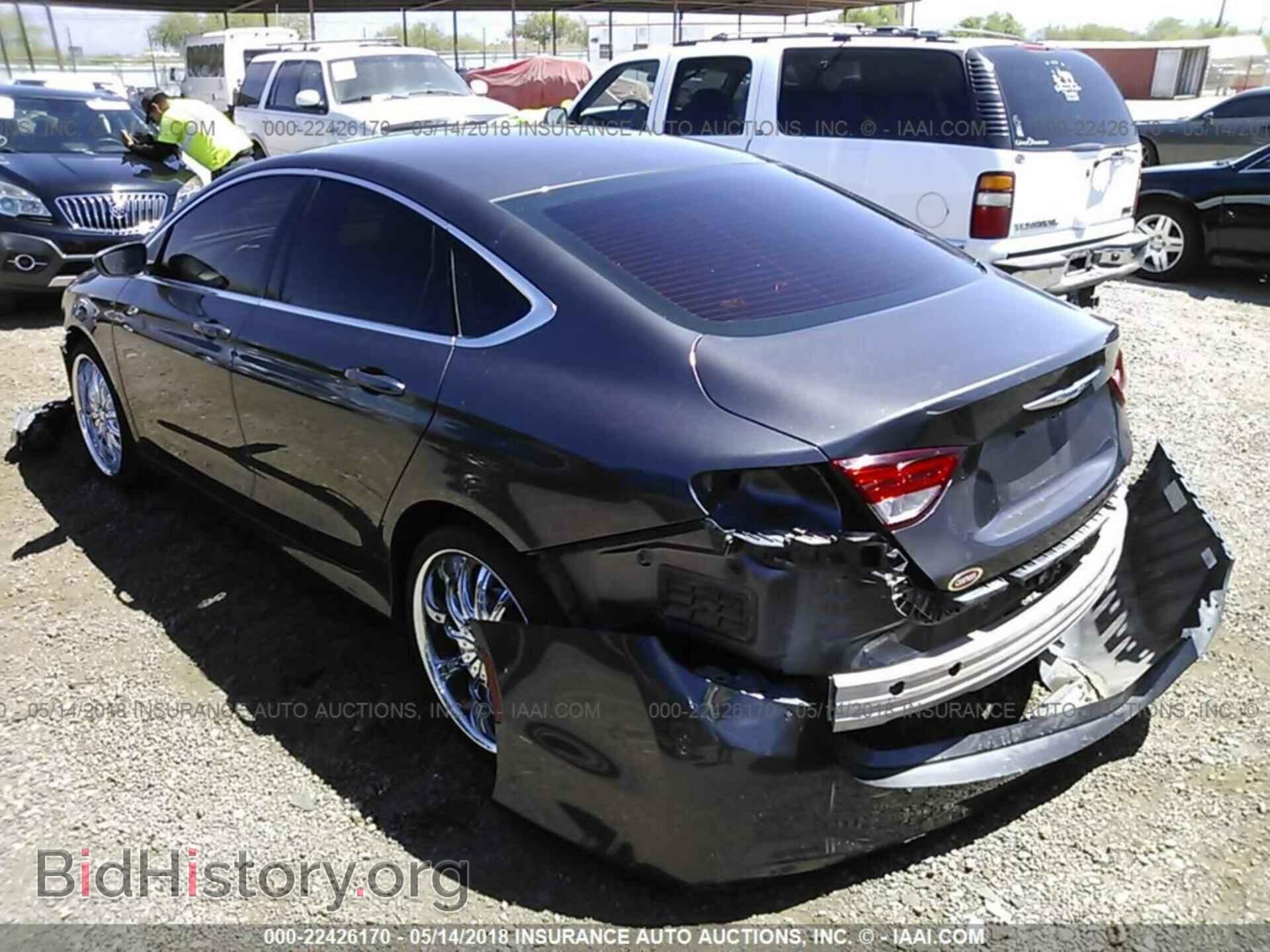 2015 Chrysler 200 - VIN: 1C3CCCAB4FN721525 - Photo 3