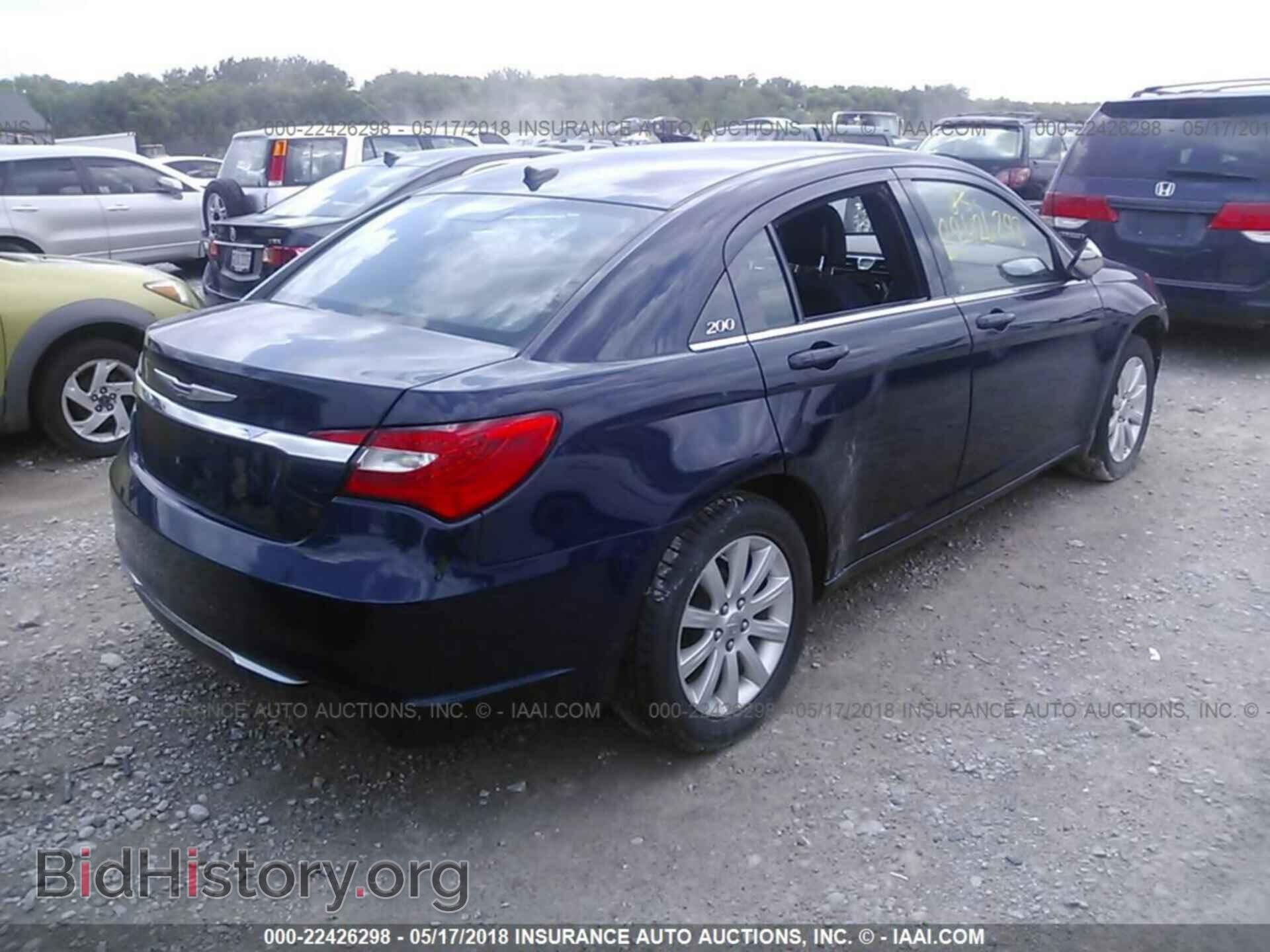 2013 Chrysler 200 - VIN: 1C3CCBBB7DN654408 - Photo 4