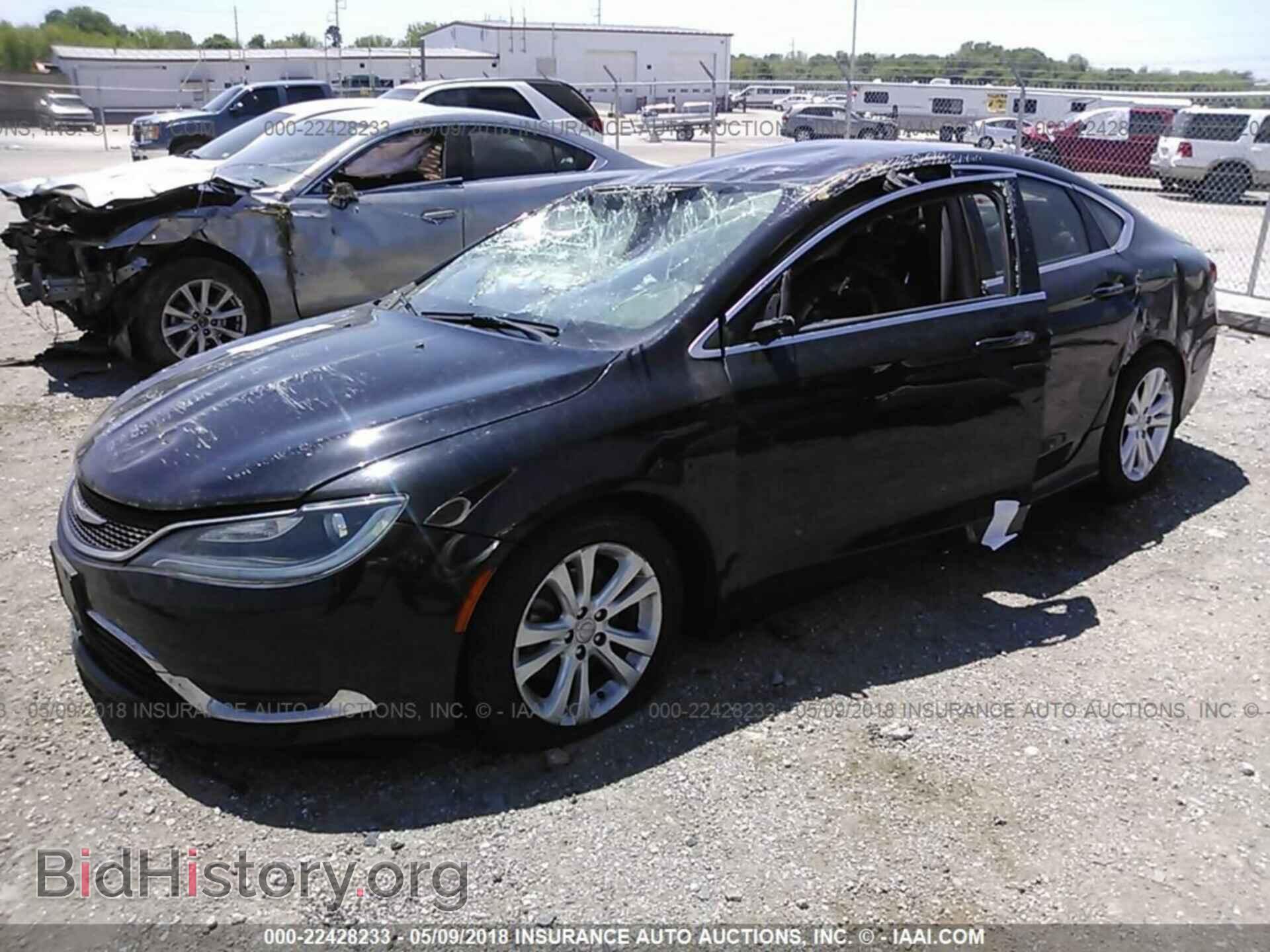 2015 Chrysler 200 - VIN: 1C3CCCAB7FN595676 - Photo 2