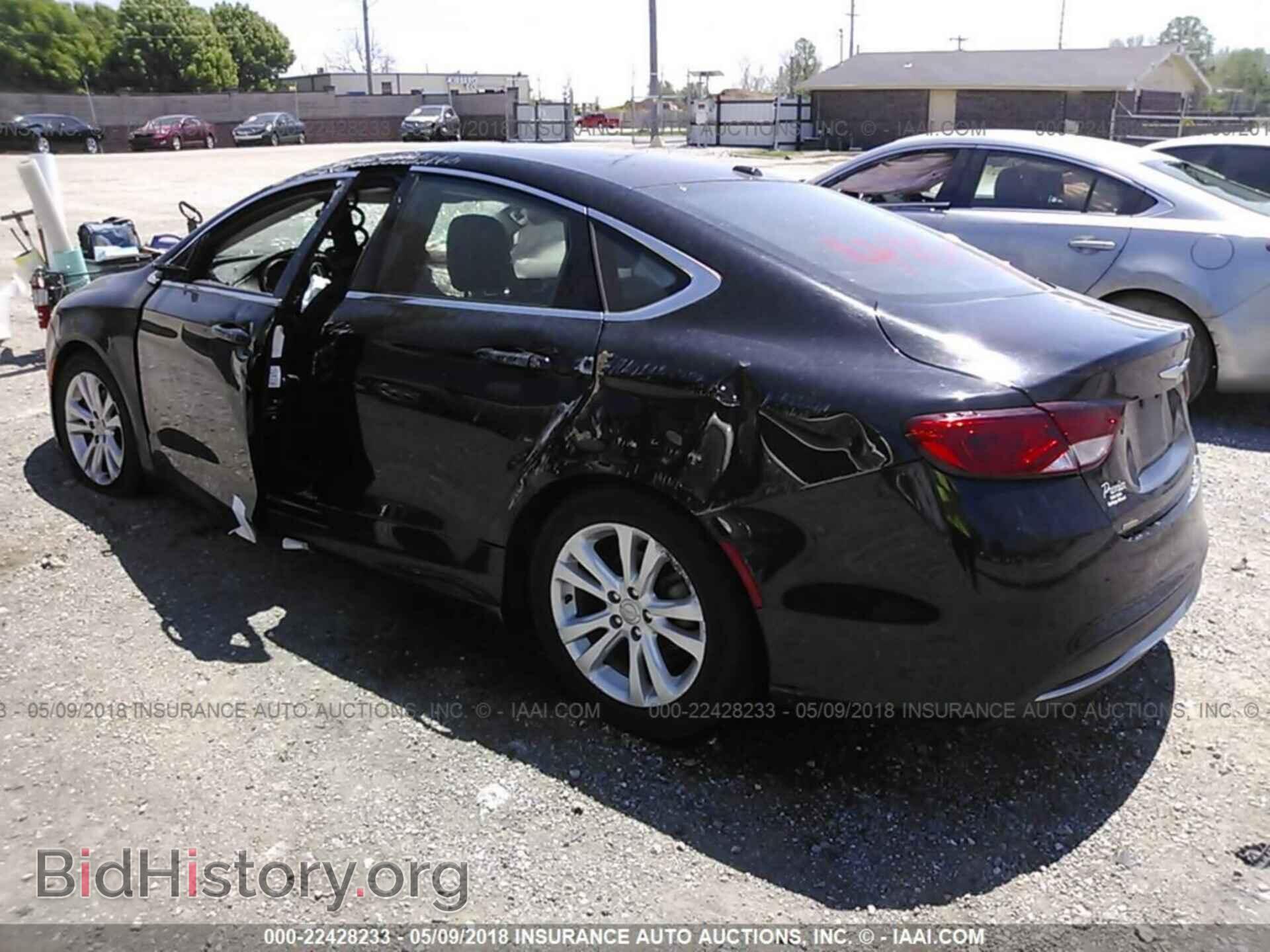 2015 Chrysler 200 - VIN: 1C3CCCAB7FN595676 - Photo 3