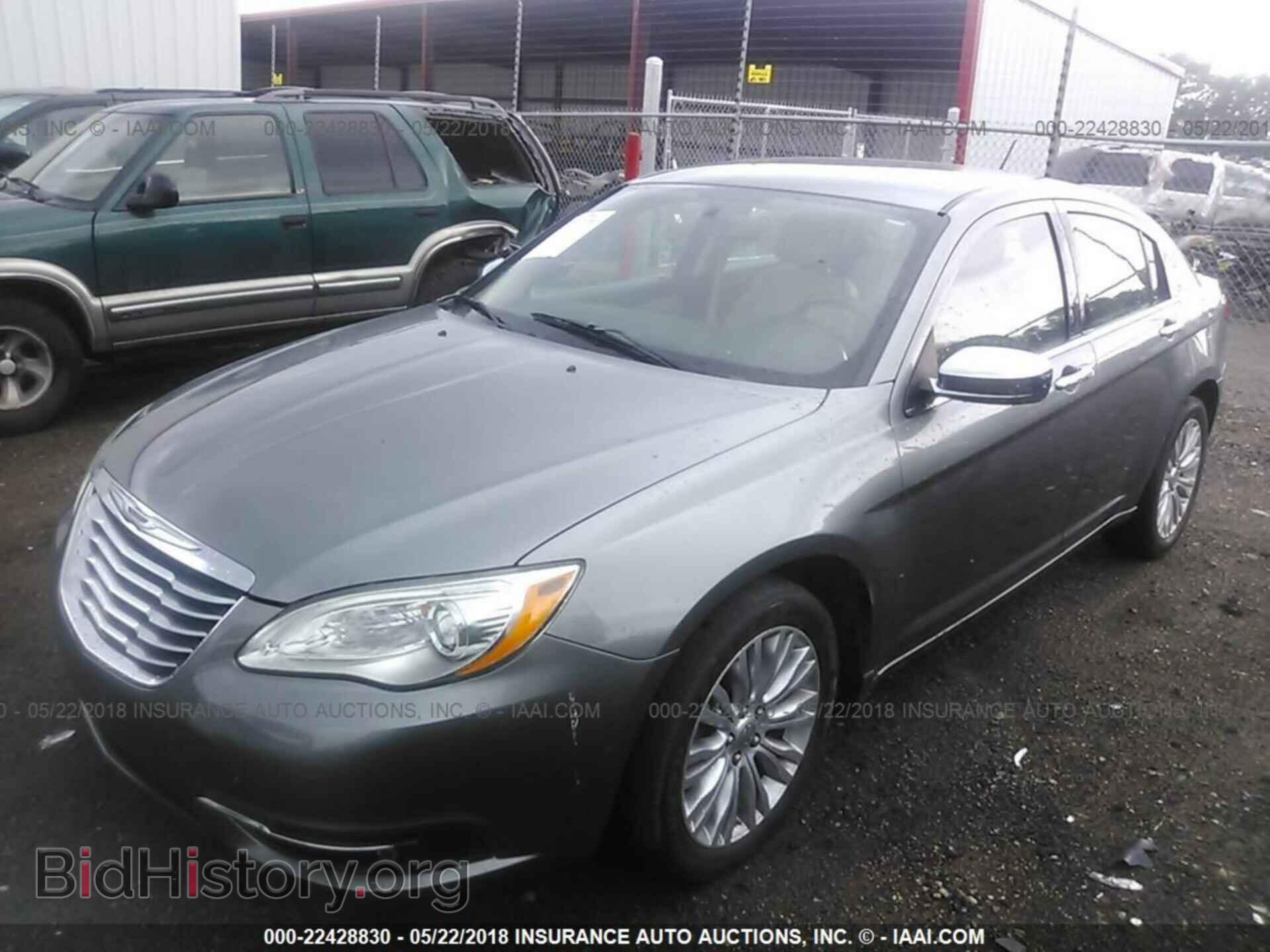 2011 CHRYSLER 200 - VIN: 1C3BC2FB5BN611544 - Photo 2