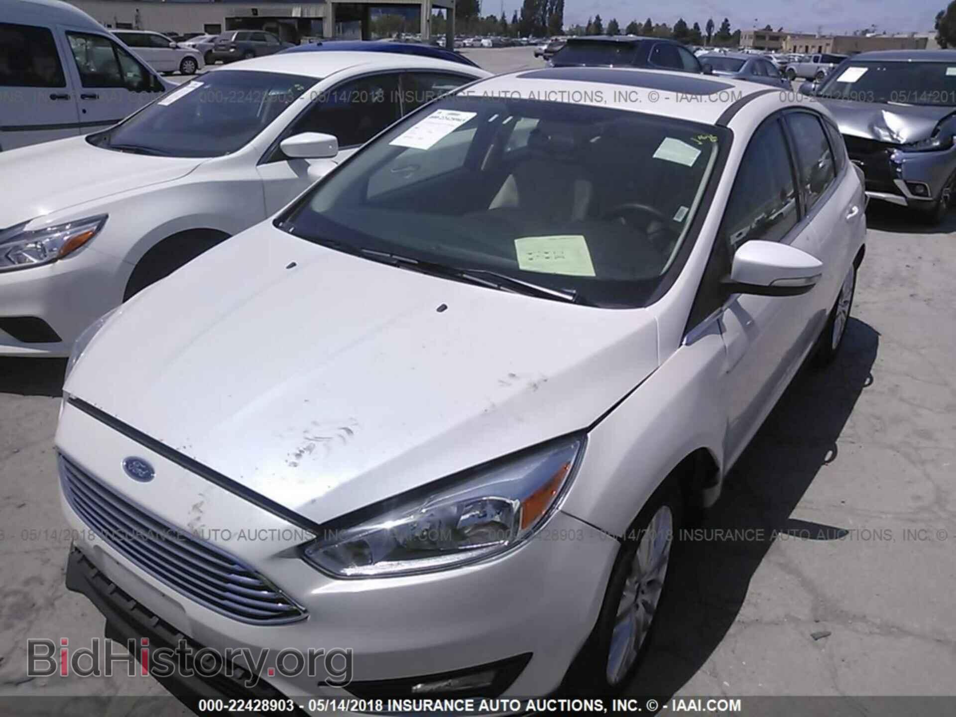 2017 Ford Focus - VIN: 1FADP3N28HL268111 - Фото 2