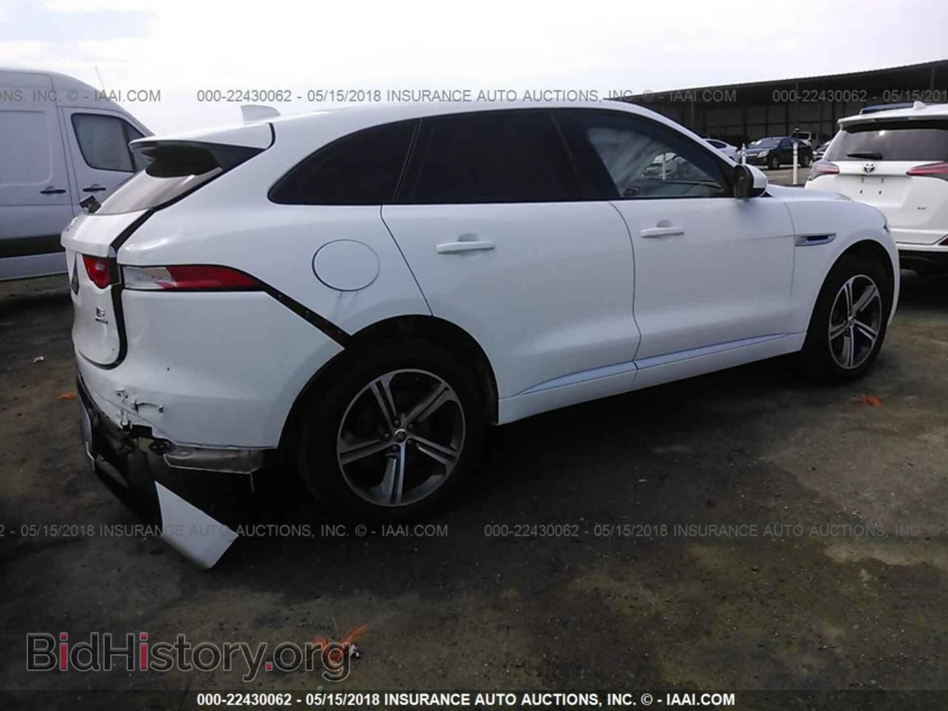 2018 Jaguar F-pace - VIN: SADCM2FV4JA203182 - Фото 4