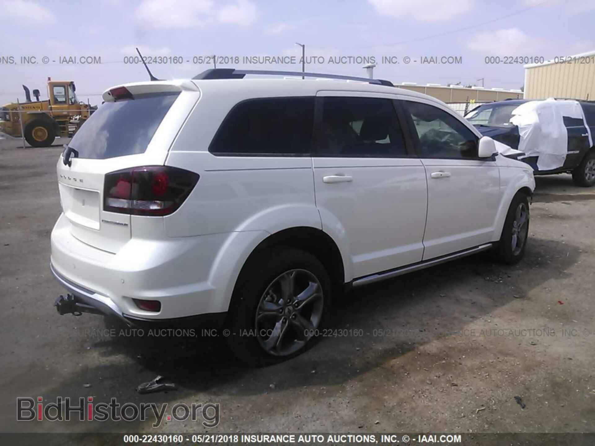 2018 Dodge Journey - VIN: 3C4PDCGG6JT145409 - Фото 4