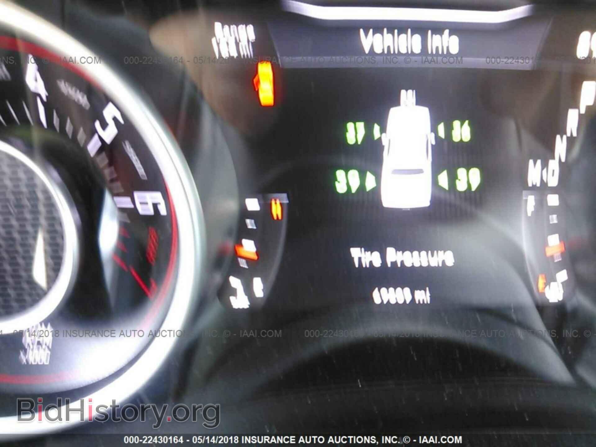 2015 Dodge Challenger - VIN: 2C3CDZAG7FH894623 - Photo 7