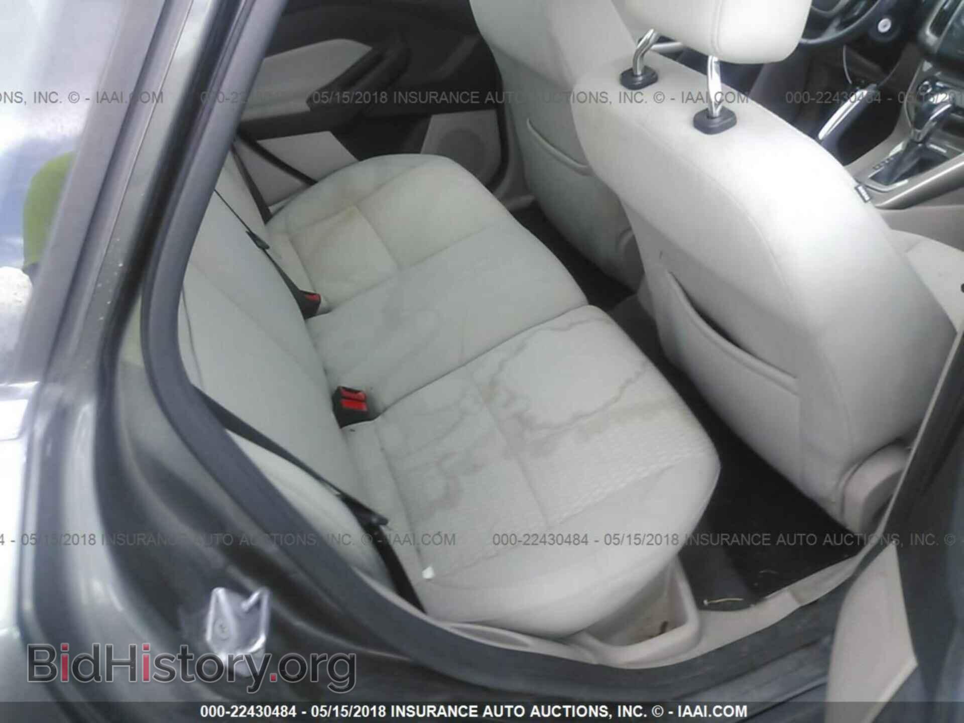 2012 Ford Focus - VIN: 1FAHP3H28CL211137 - Photo 8