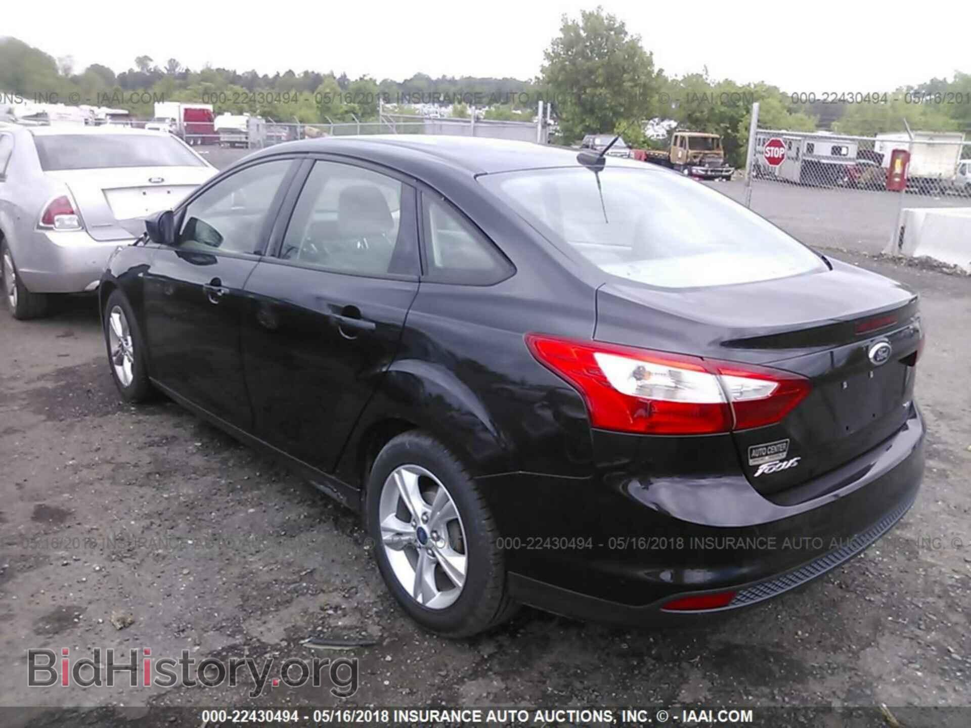 2012 Ford Focus - VIN: 1FAHP3F21CL387515 - Photo 3