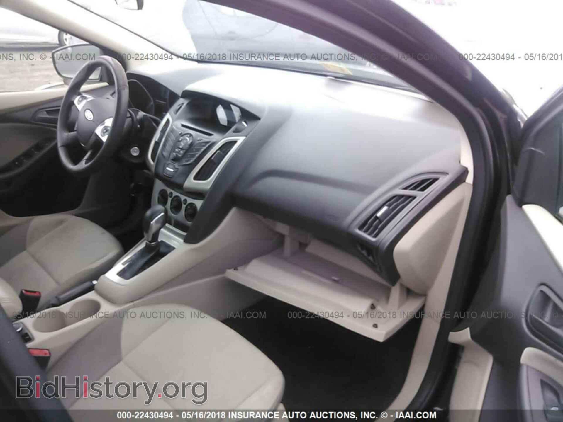 2012 Ford Focus - VIN: 1FAHP3F21CL387515 - Photo 5