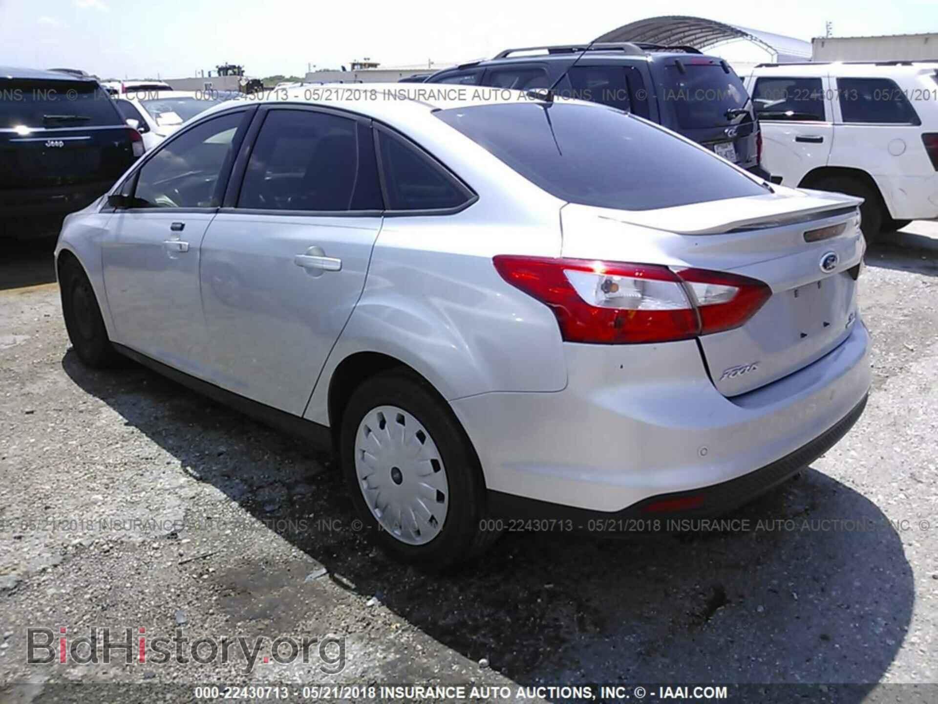 2013 Ford Focus - VIN: 1FADP3F25DL115386 - Photo 3