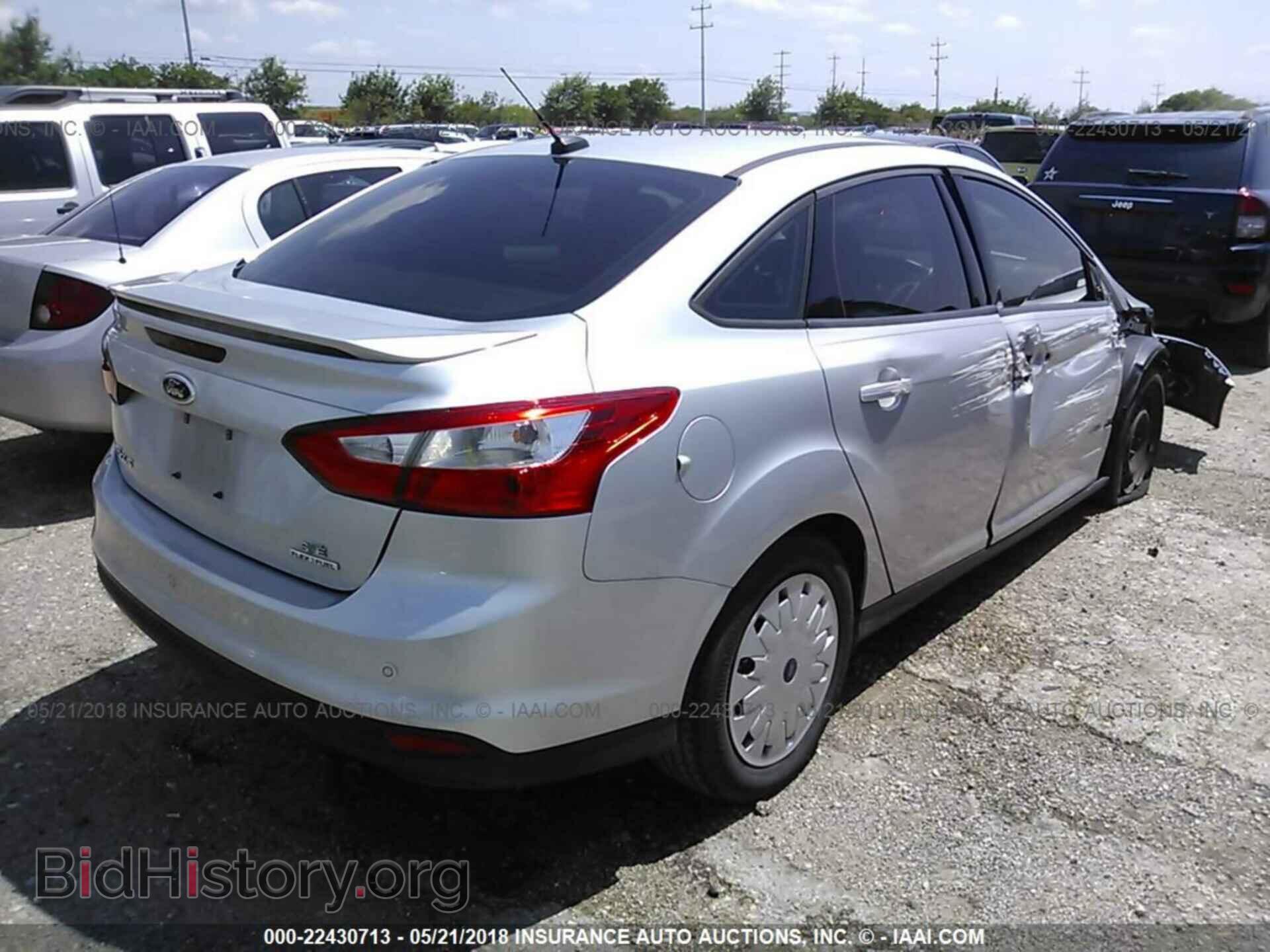 2013 Ford Focus - VIN: 1FADP3F25DL115386 - Photo 4