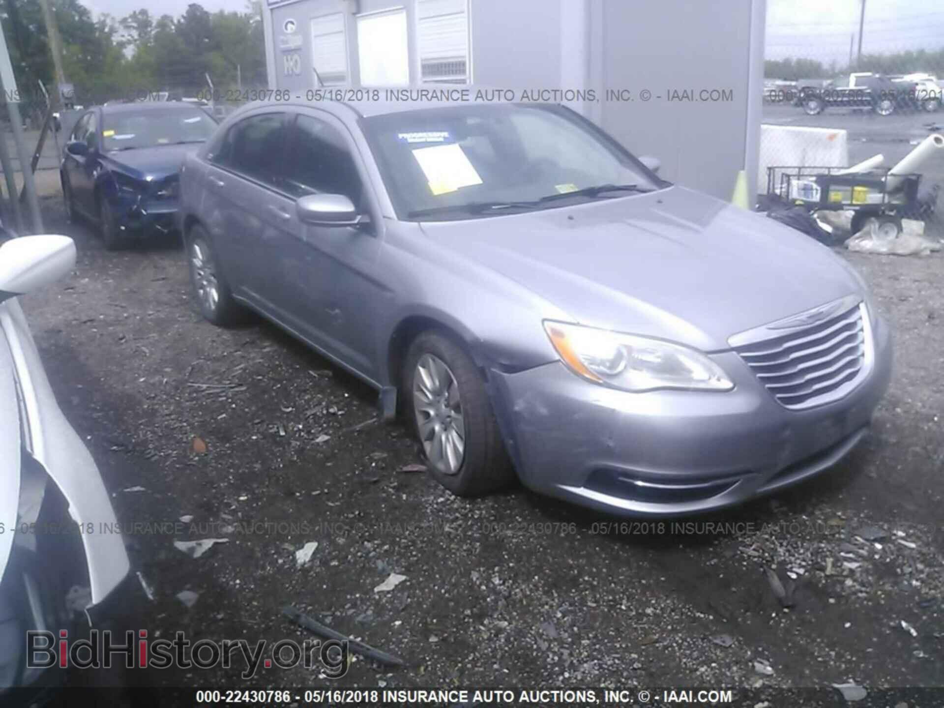 Photo 1C3CCBAB6DN733909 - Chrysler 200 2013