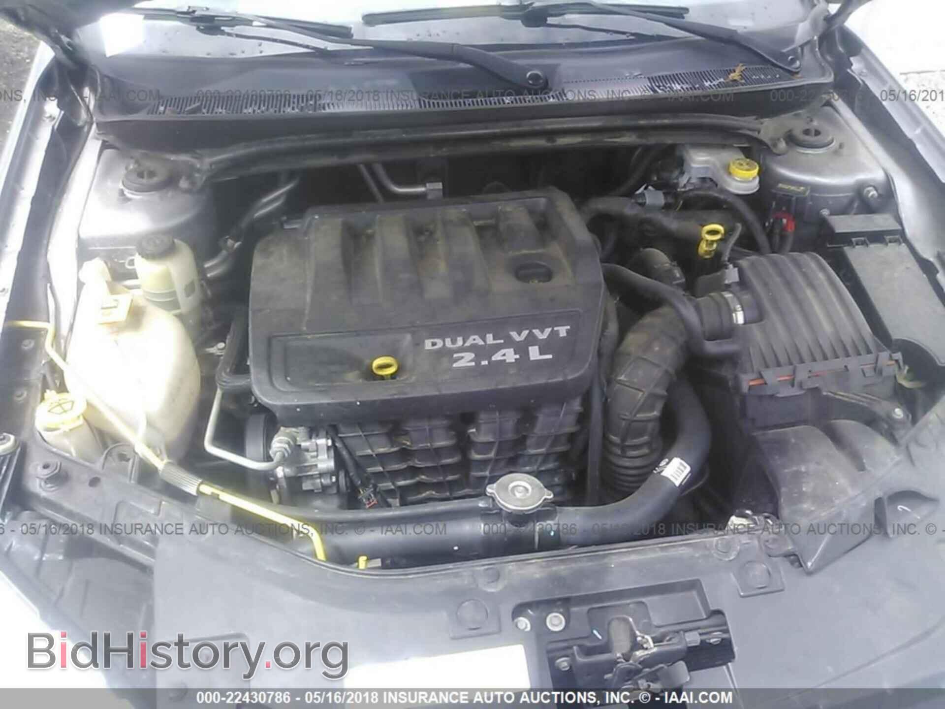 2013 Chrysler 200 - VIN: 1C3CCBAB6DN733909 - Фото 10