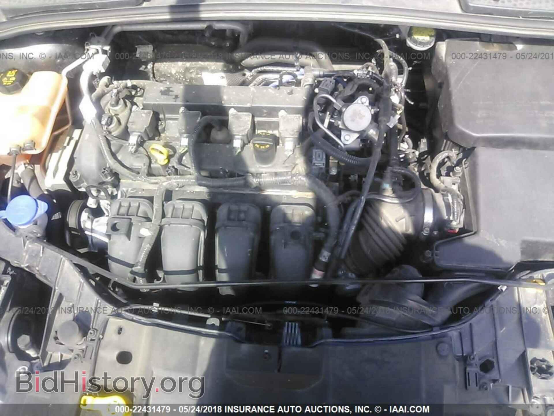 2016 Ford Focus - VIN: 1FADP3F27GL369718 - Photo 10