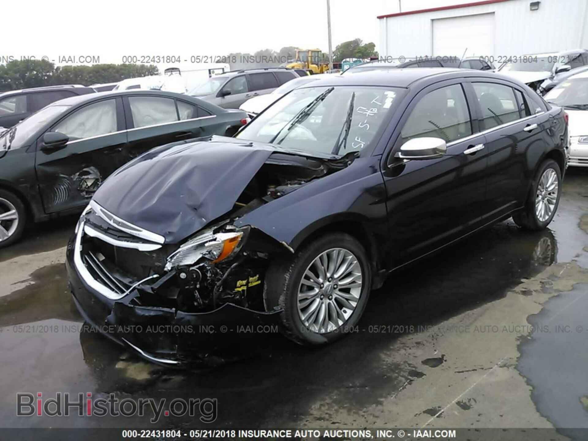 2011 Chrysler 200 - VIN: 1C3BC2FB0BN533772 - Фото 2