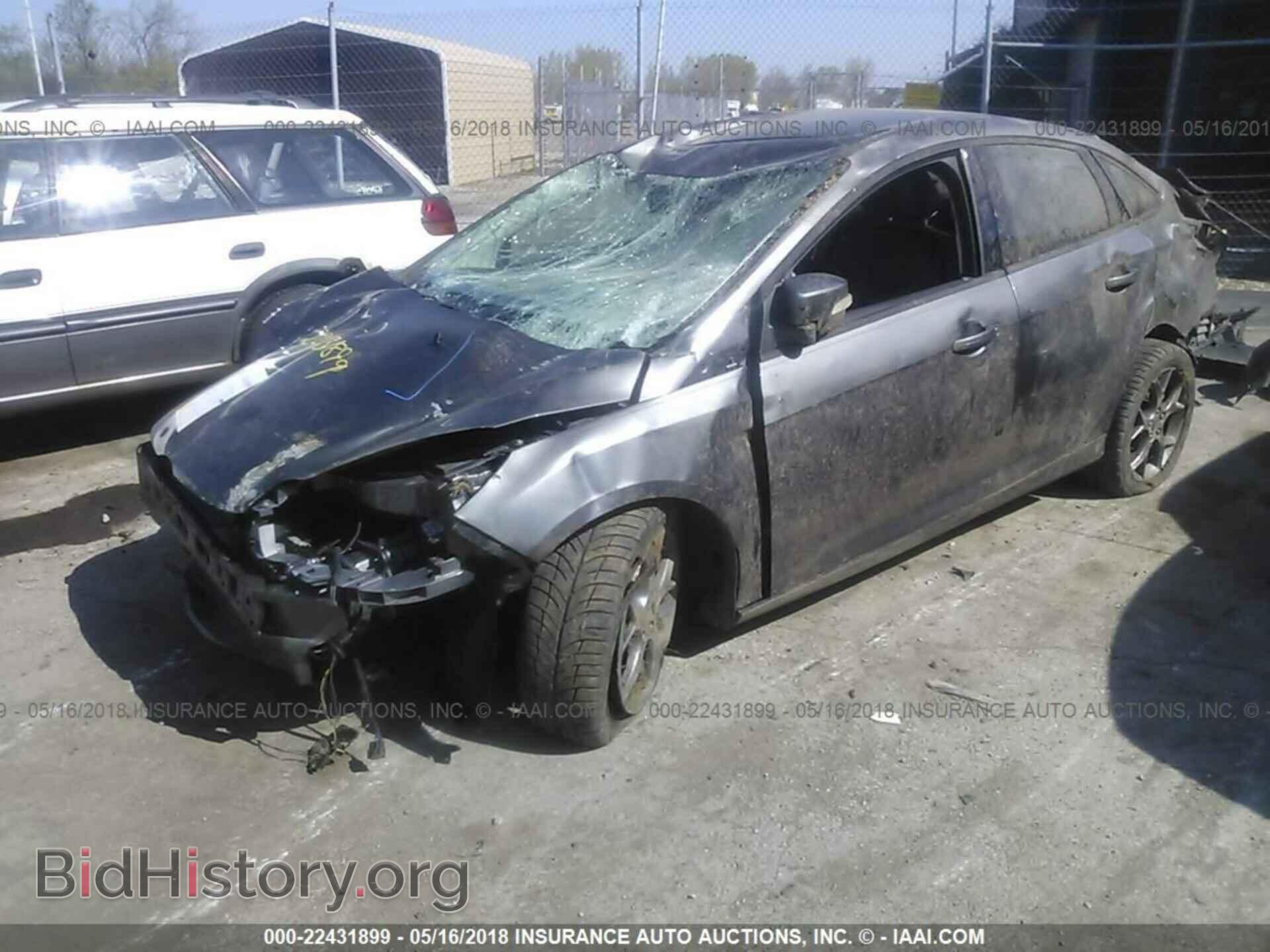 2013 Ford Focus - VIN: 1FADP3F24DL169133 - Photo 2