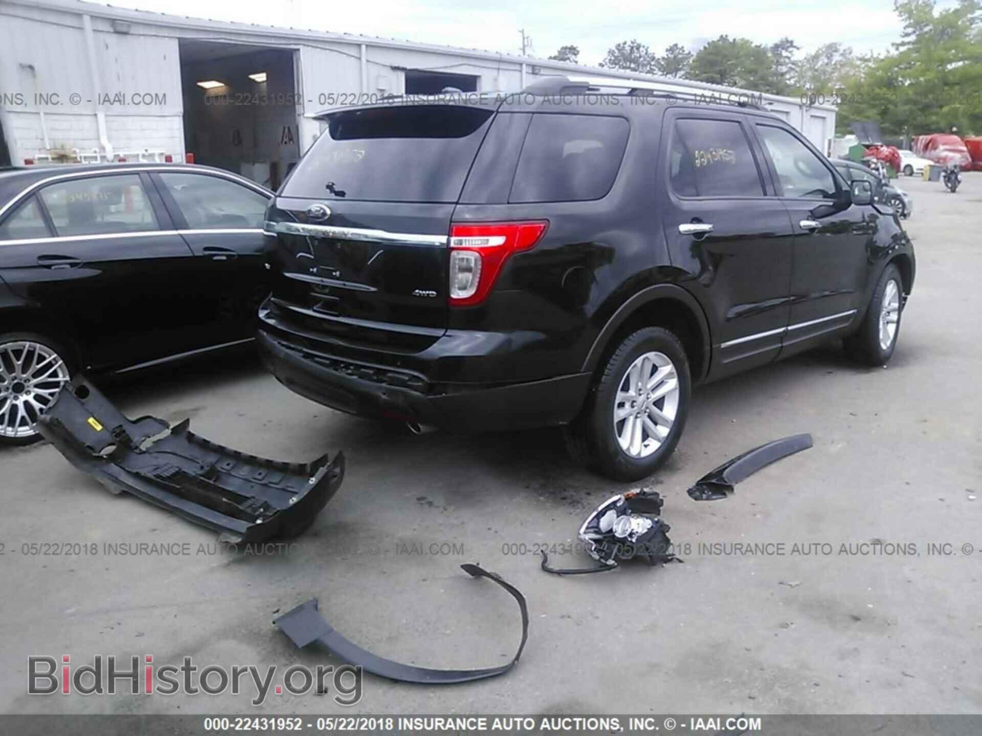 2013 Ford Explorer - VIN: 1FM5K8D82DGC17671 - Photo 4