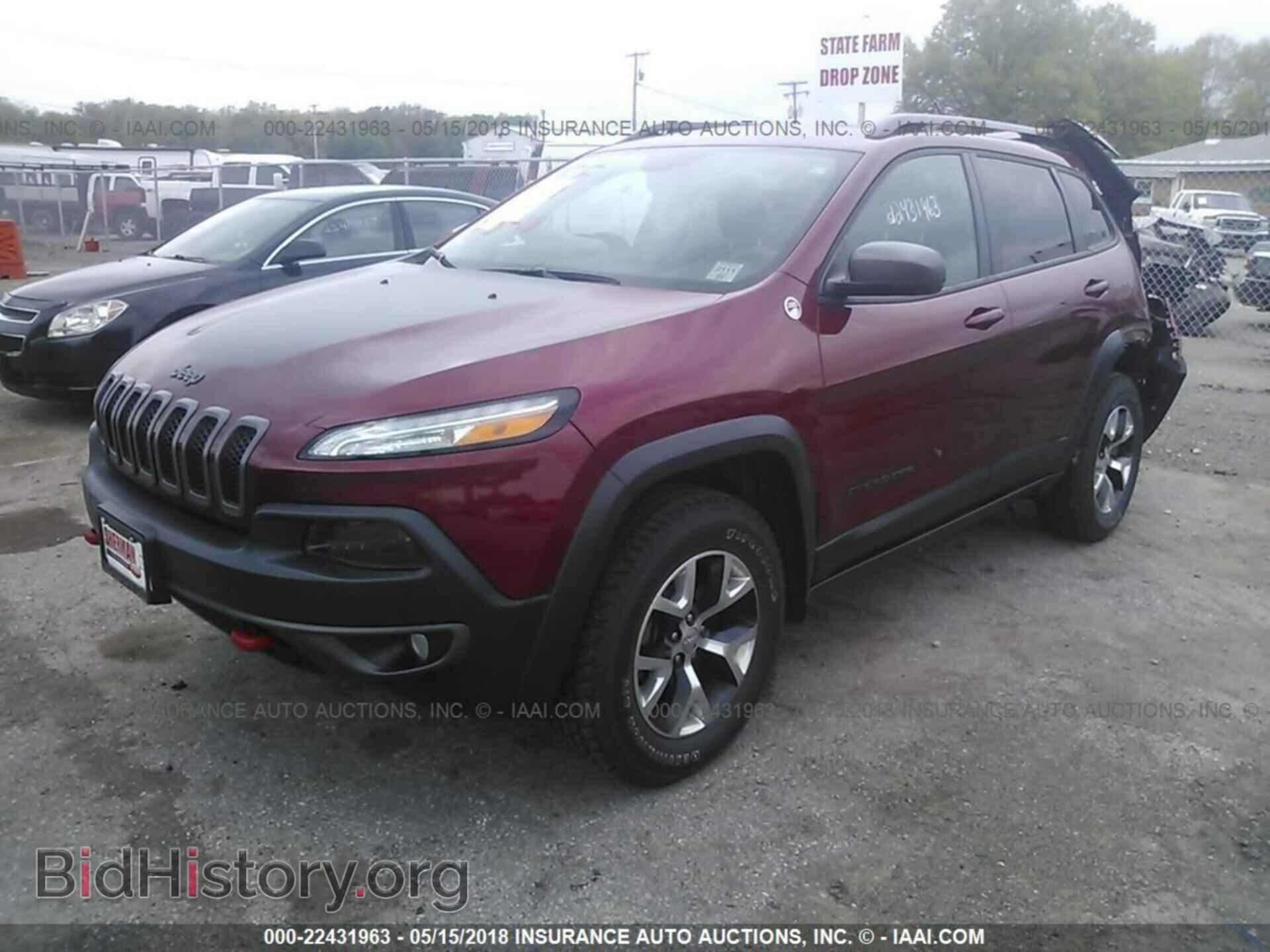 2015 Jeep Cherokee - VIN: 1C4PJMBS3FW733201 - Фото 2