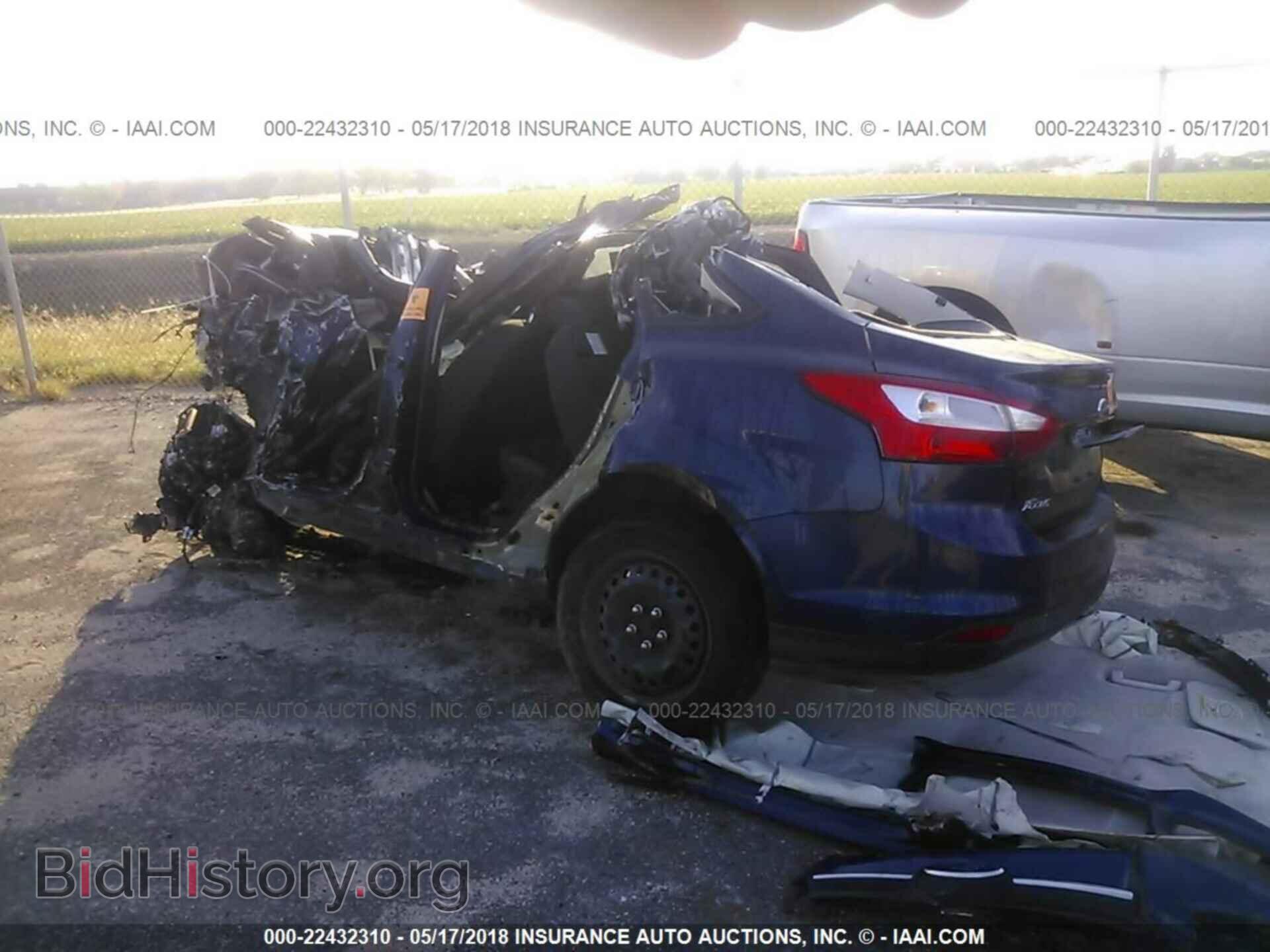 2012 Ford Focus - VIN: 1FAHP3F2XCL163739 - Photo 3