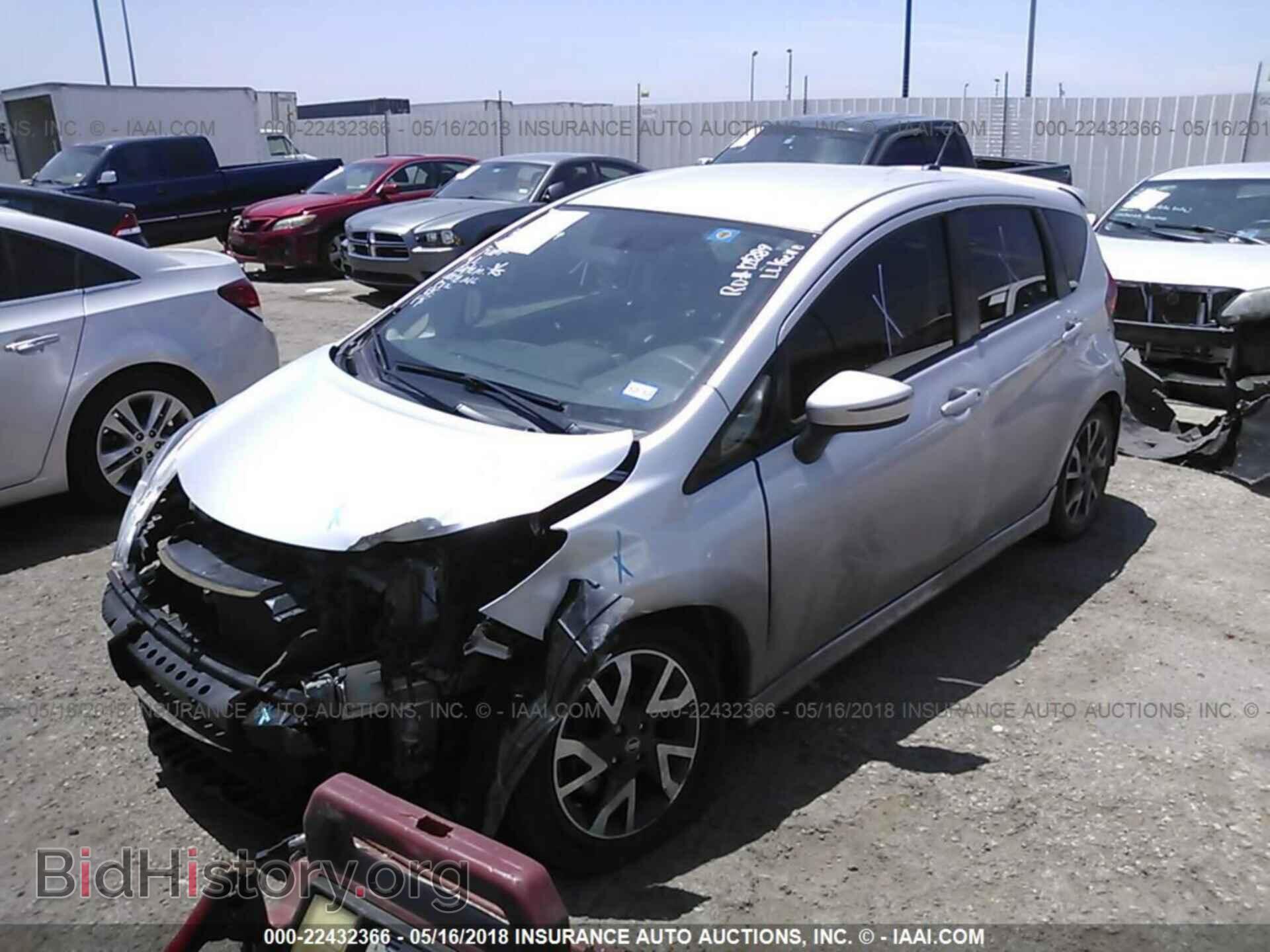 2016 Nissan Versa note - VIN: 3N1CE2CP8GL409110 - Фото 2