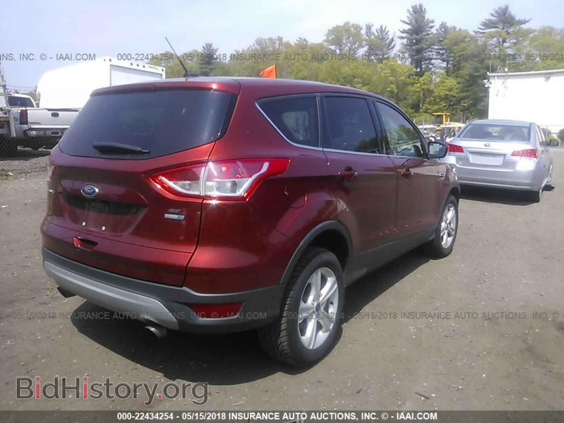2014 Ford Escape - VIN: 1FMCU9GX8EUC64166 - Photo 4