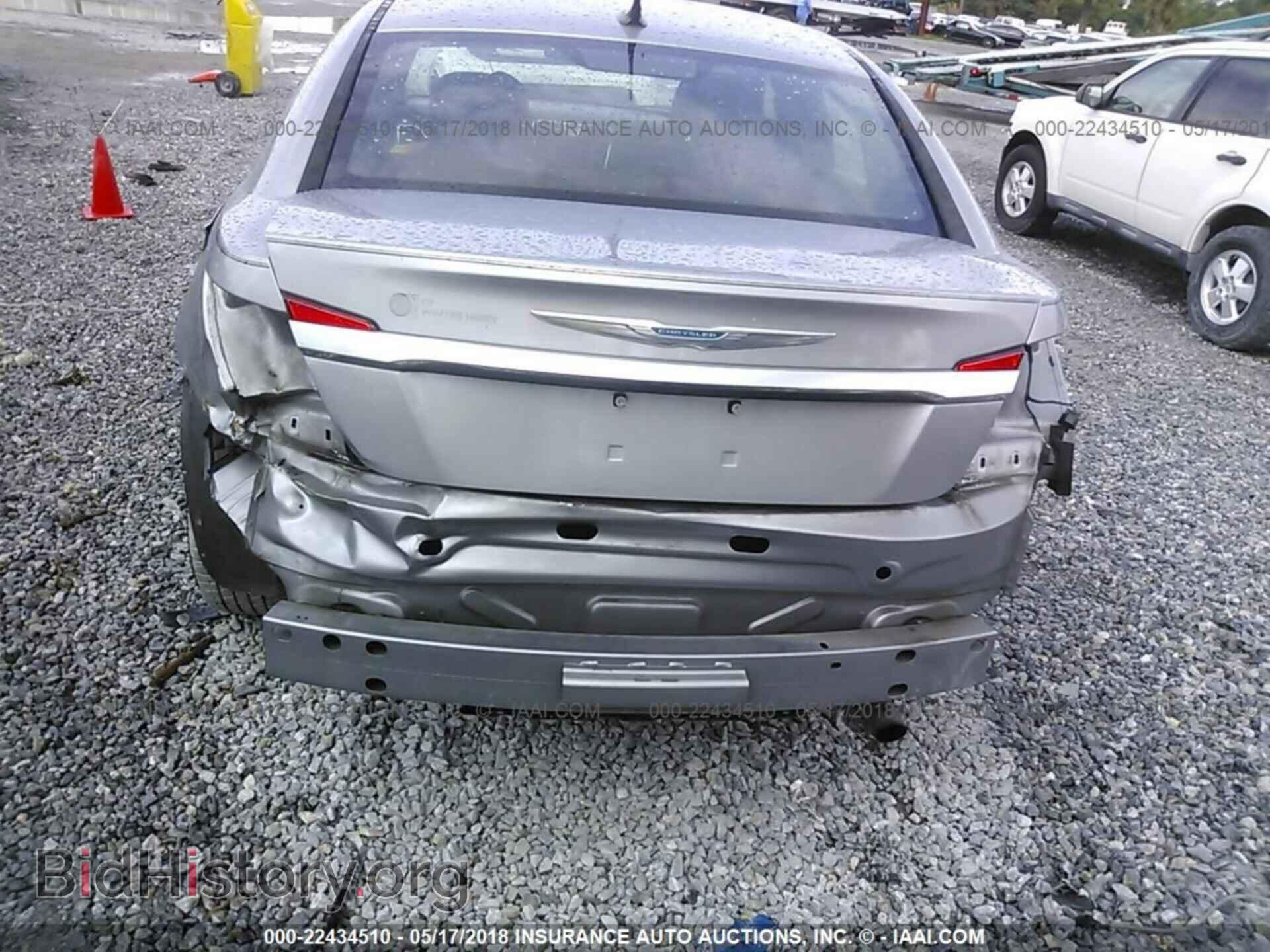 2013 Chrysler 200 - VIN: 1C3CCBAB3DN660384 - Фото 6