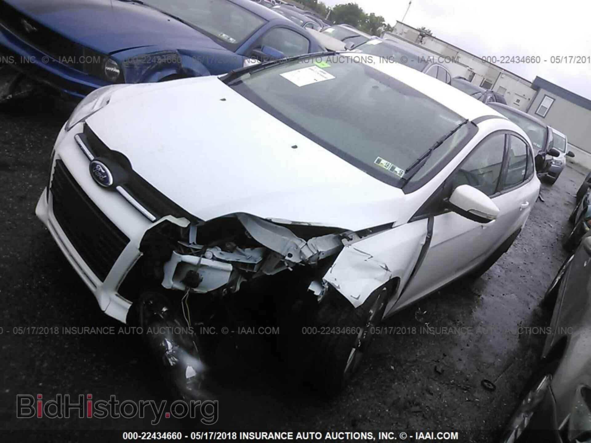 2014 Ford Focus - VIN: 1FADP3F2XEL416057 - Фото 2