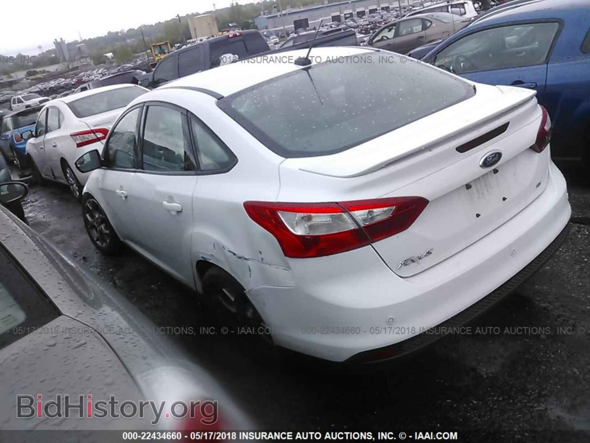 2014 Ford Focus - VIN: 1FADP3F2XEL416057 - Фото 3