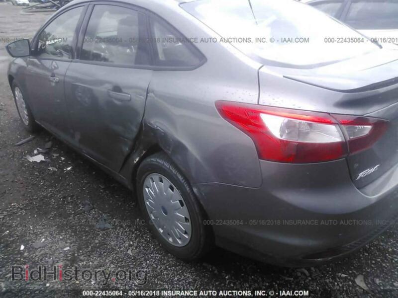 2012 Ford FOCUS (VIN 1FAHP3F26CL205131) — photo 6 of 10