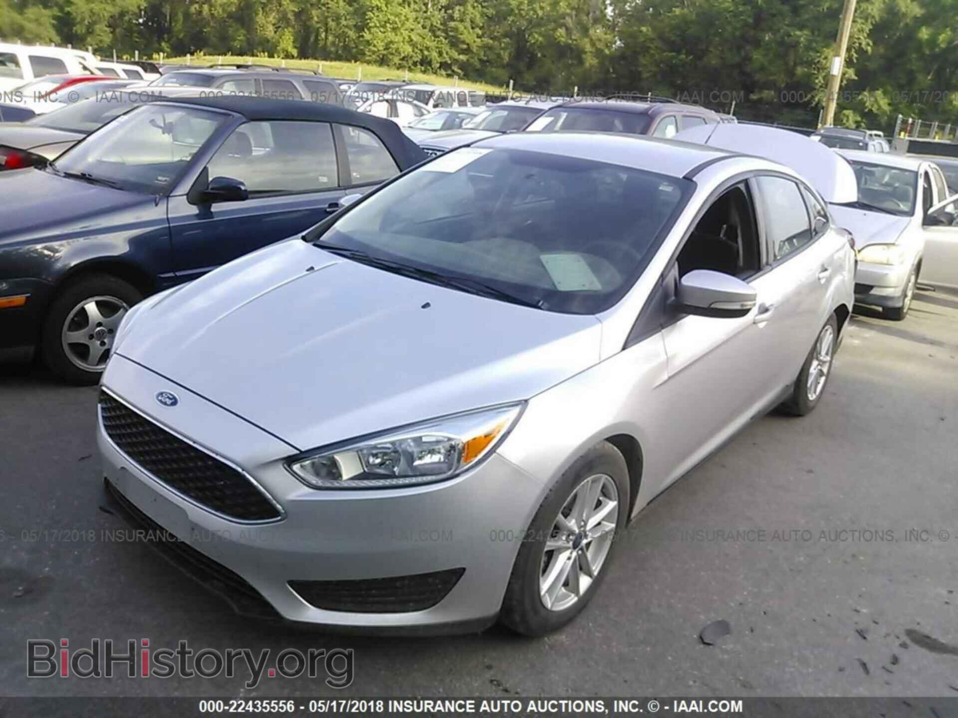 2016 Ford Focus - VIN: 1FADP3F20GL247511 - Photo 2